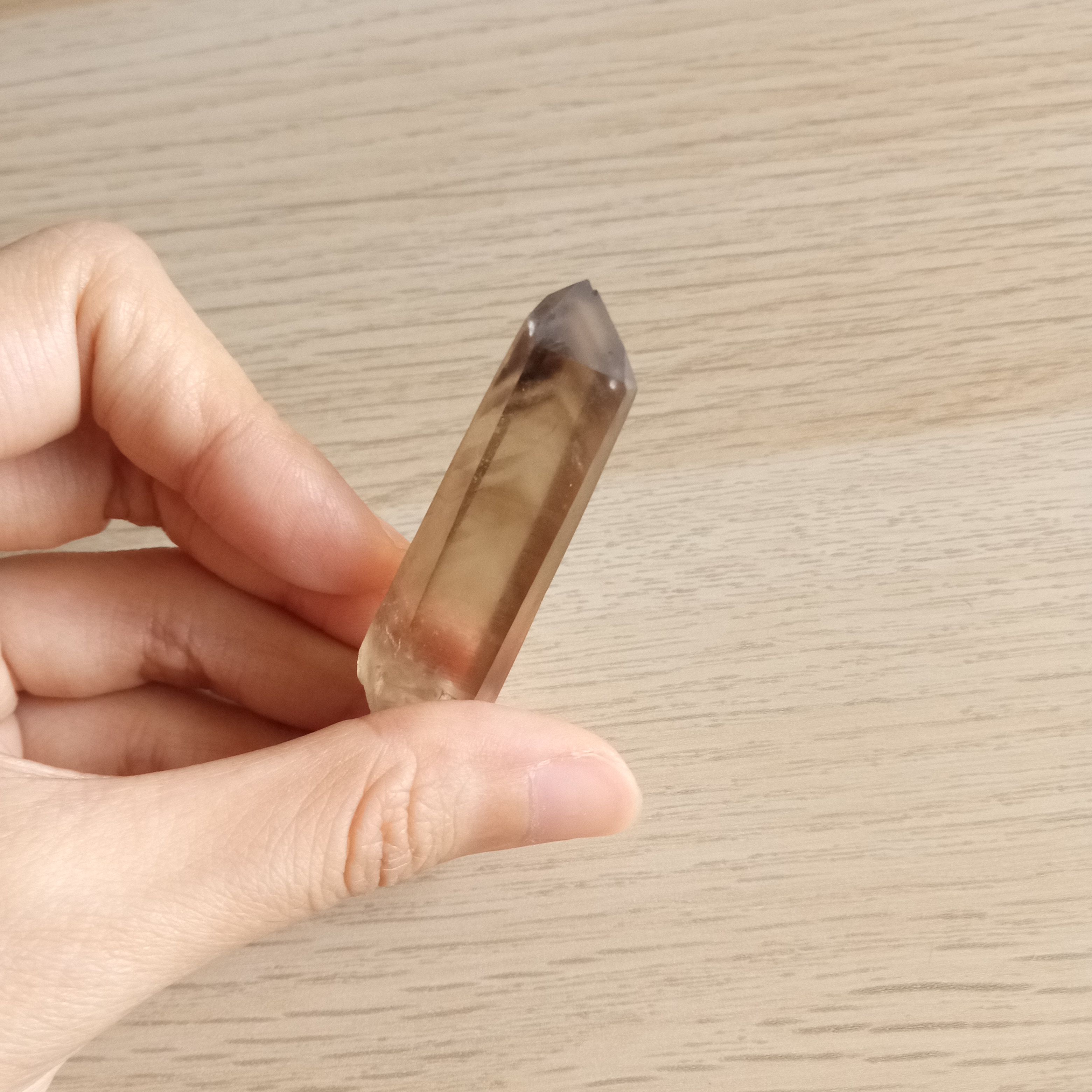 澳洲幻影煙水晶原礦晶柱（無拋光），礦標等級