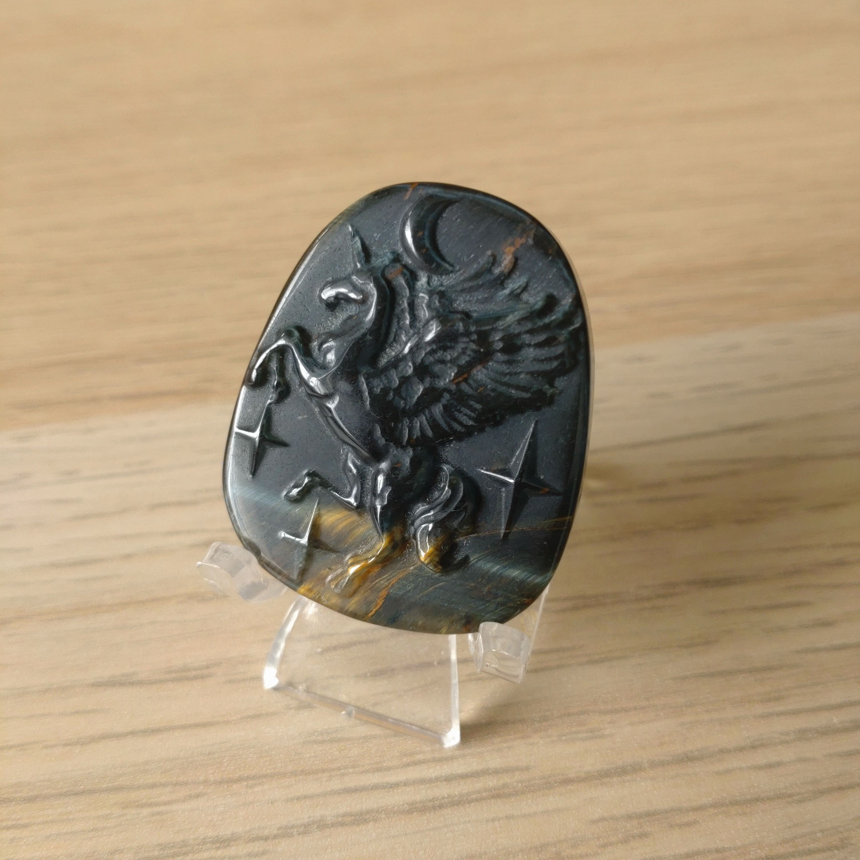 金曜石獨角獸雕刻擺件，附支架
