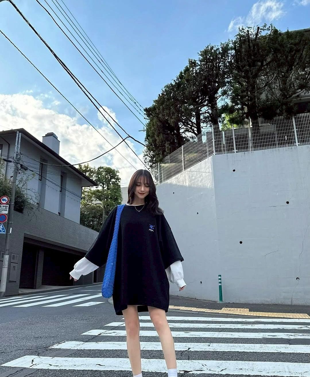 【CIVON】 韓版 對焦框 花朵 印花 短袖   Oversize 男女可穿 情侶款 男生短袖 男生 夏天 情侶衣