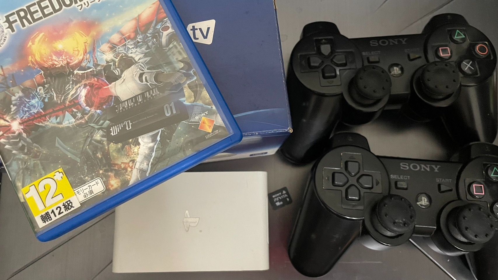 PlayStation Vita TV 白色 二手套組 請點我看圖及詳閱說明