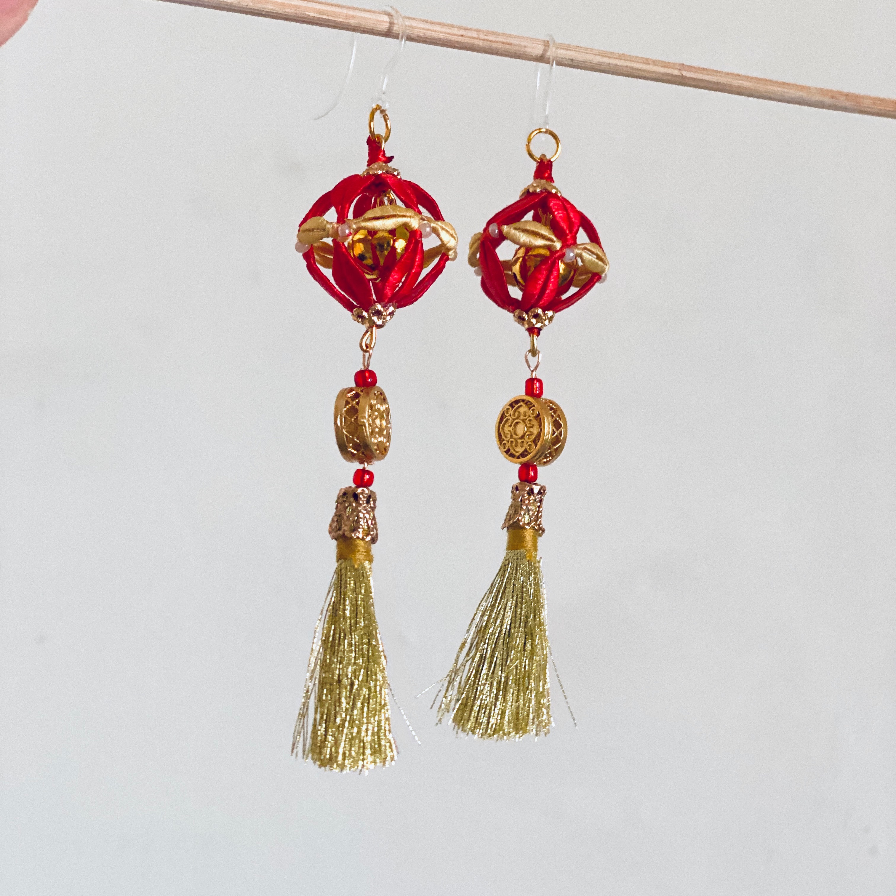 金公澤商鋪【鏤空繡球耳環】