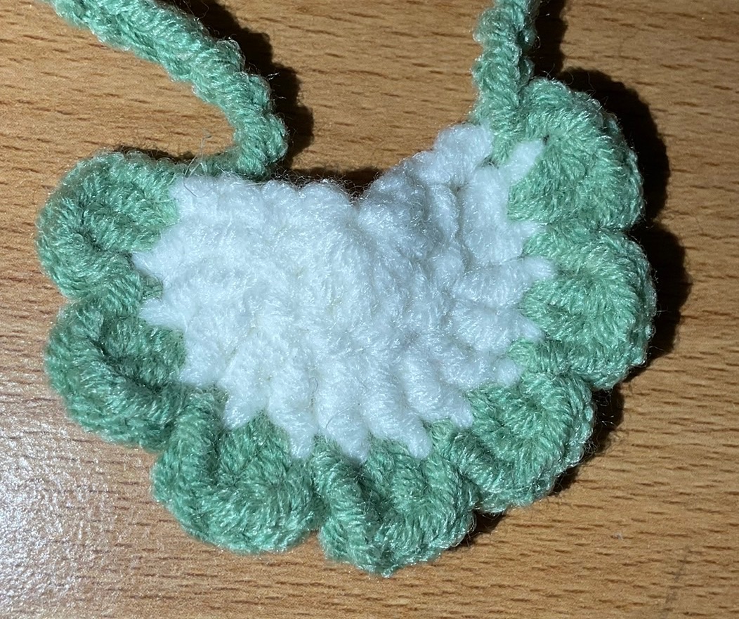 OTO手作坊🐰柳綠-白底口水巾、圍兜兜（10~15cm娃）