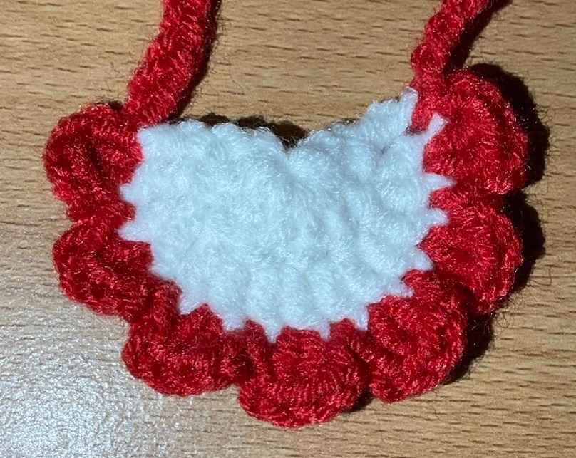 OTO手作坊🐰珊瑚紅-白邊口水巾、圍兜兜（10~15cm娃）