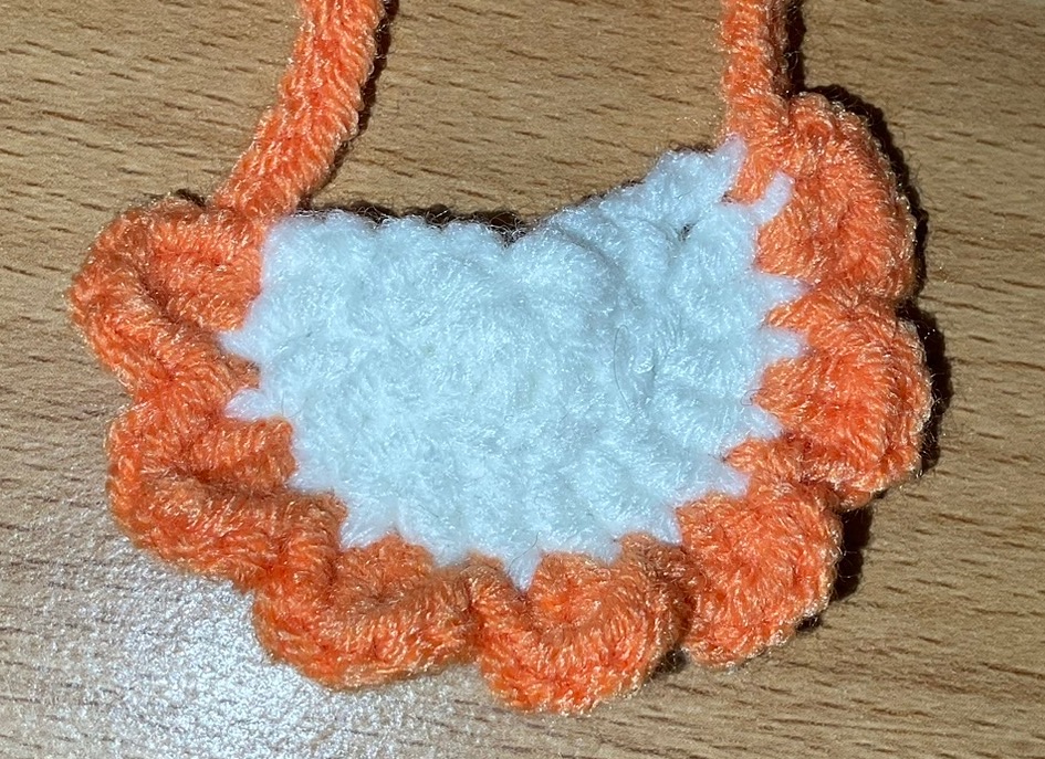 OTO手作坊🐰橘色-白邊口水巾、圍兜兜（10~15cm娃）