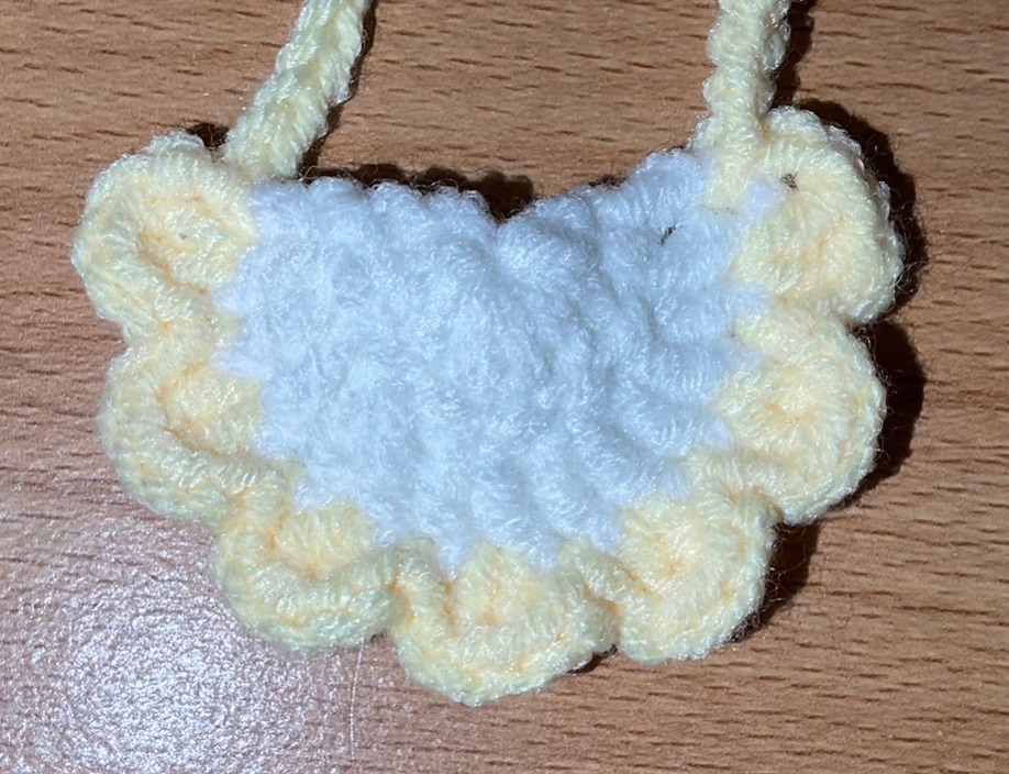 OTO手作坊🐰淺黃-白邊口水巾、圍兜兜（10~15cm娃）