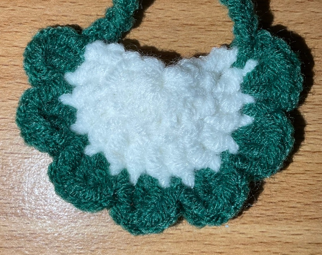 OTO手作坊🐰聖誕綠-白邊口水巾、圍兜兜（10~15cm娃）