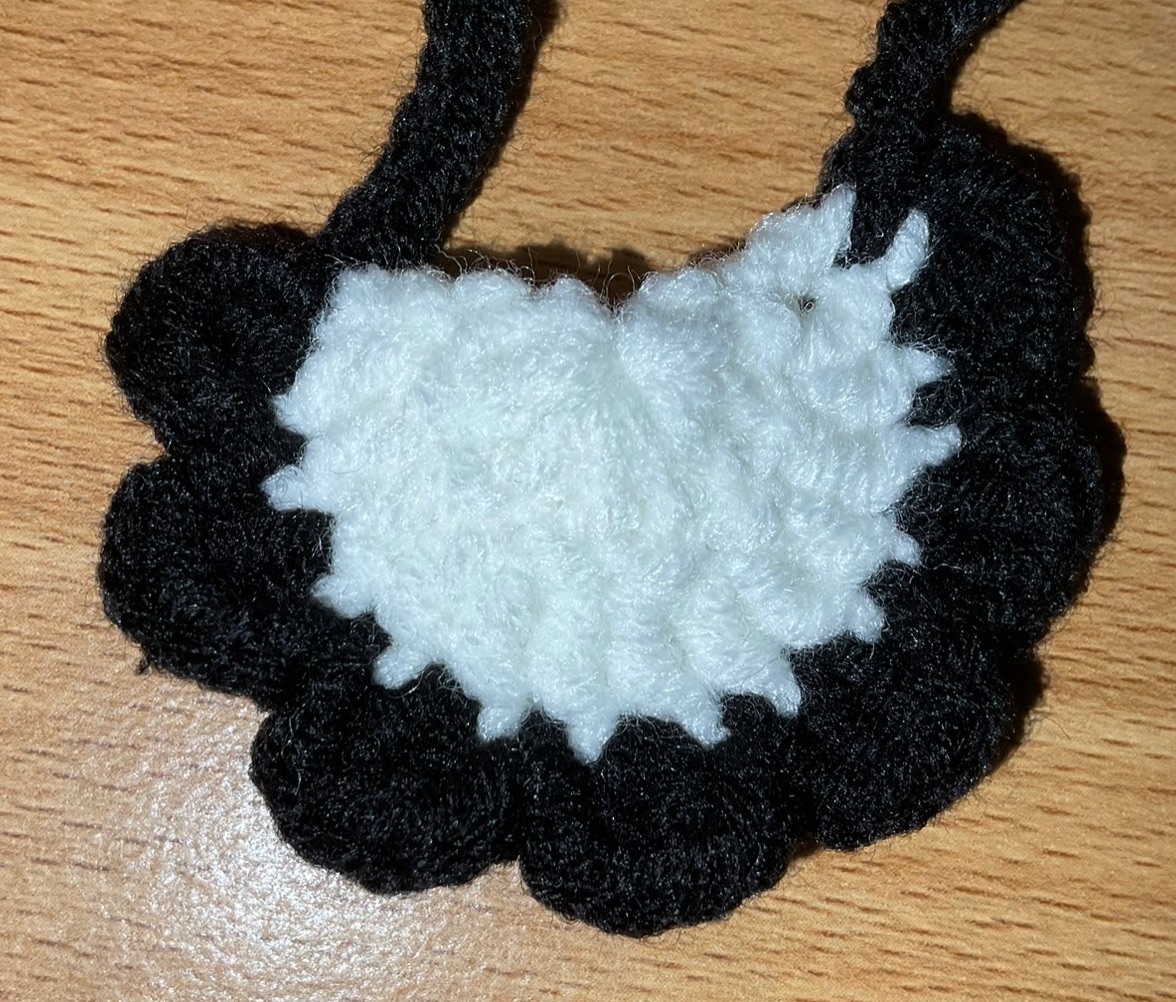 OTO手作坊🐰黑色-白邊口水巾、圍兜兜（10~15cm娃）