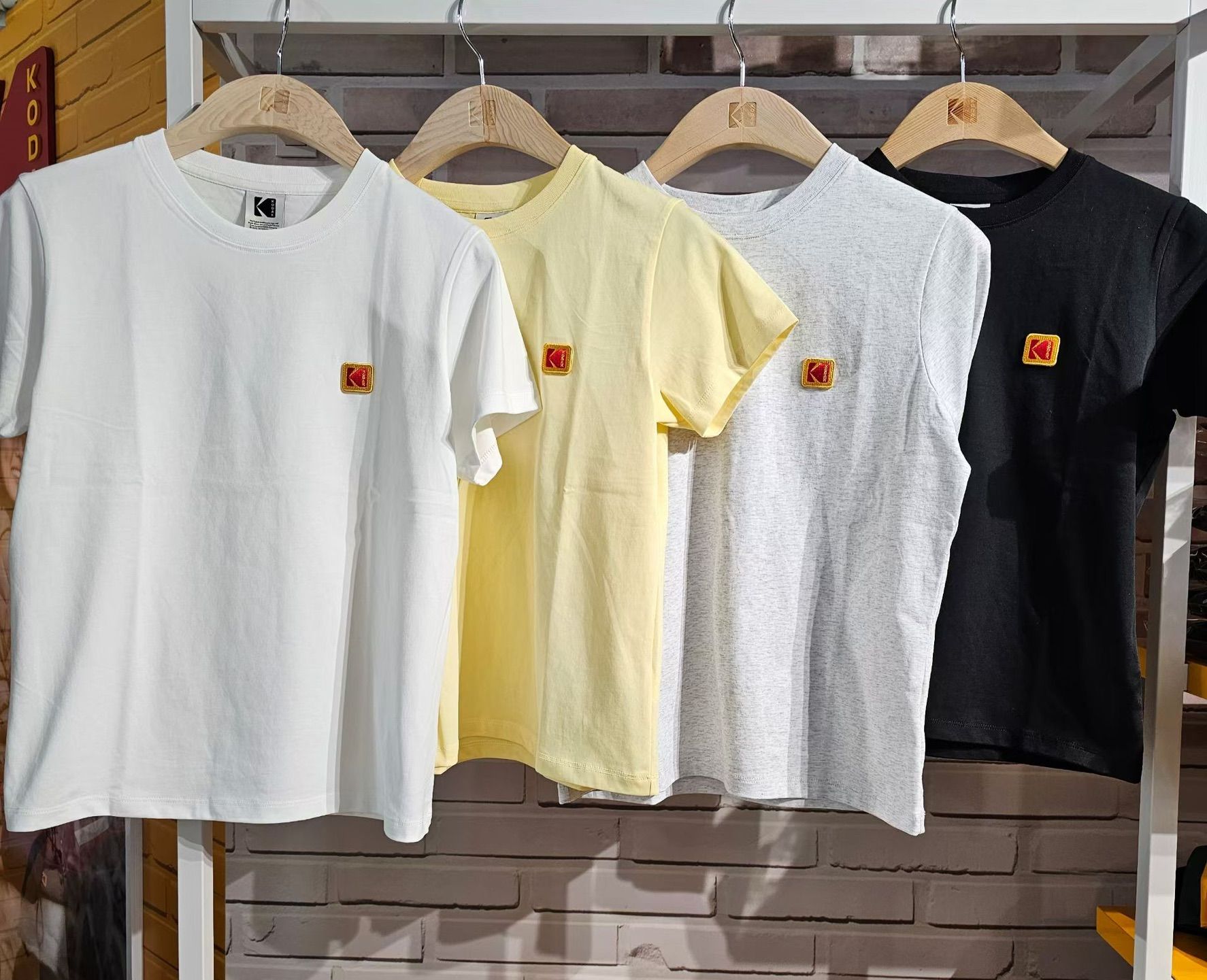 （ 預購 ）🇰🇷kodak 柯達 布標LOGO短袖上衣