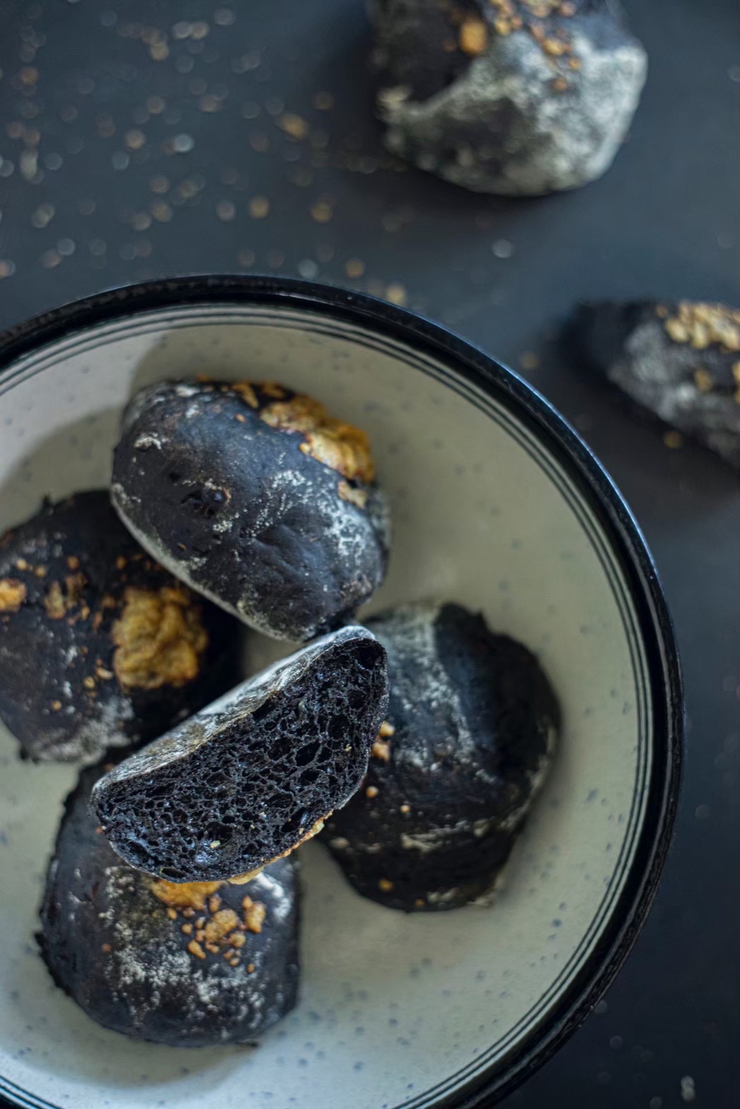 墨魚香蒜小餐包