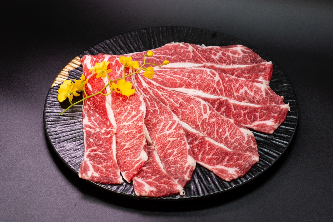 現切牛肉片真空包🐮*圖為去骨牛小排150g*