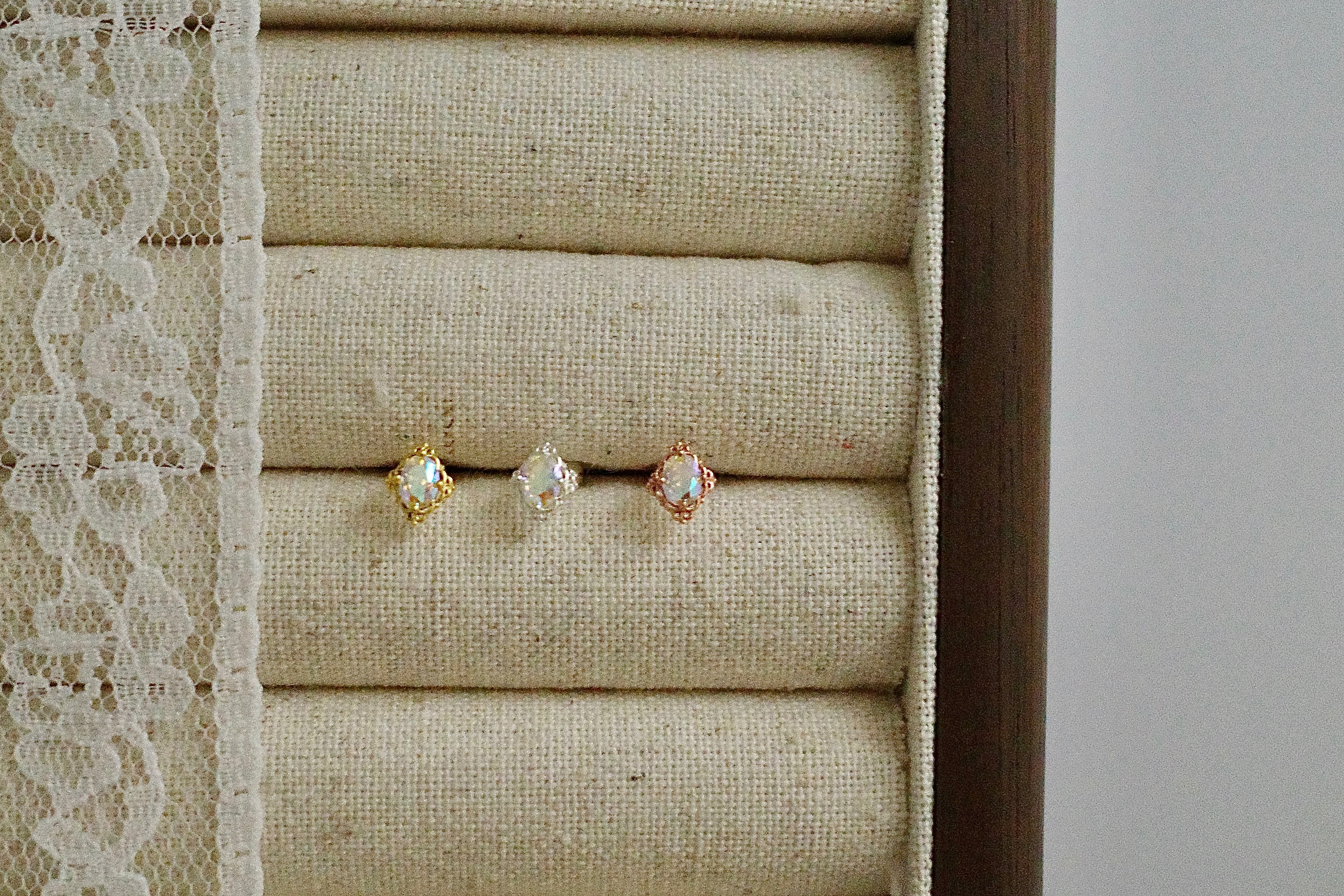 Elegant Frame寶石耳骨釘silver925（單支販售）