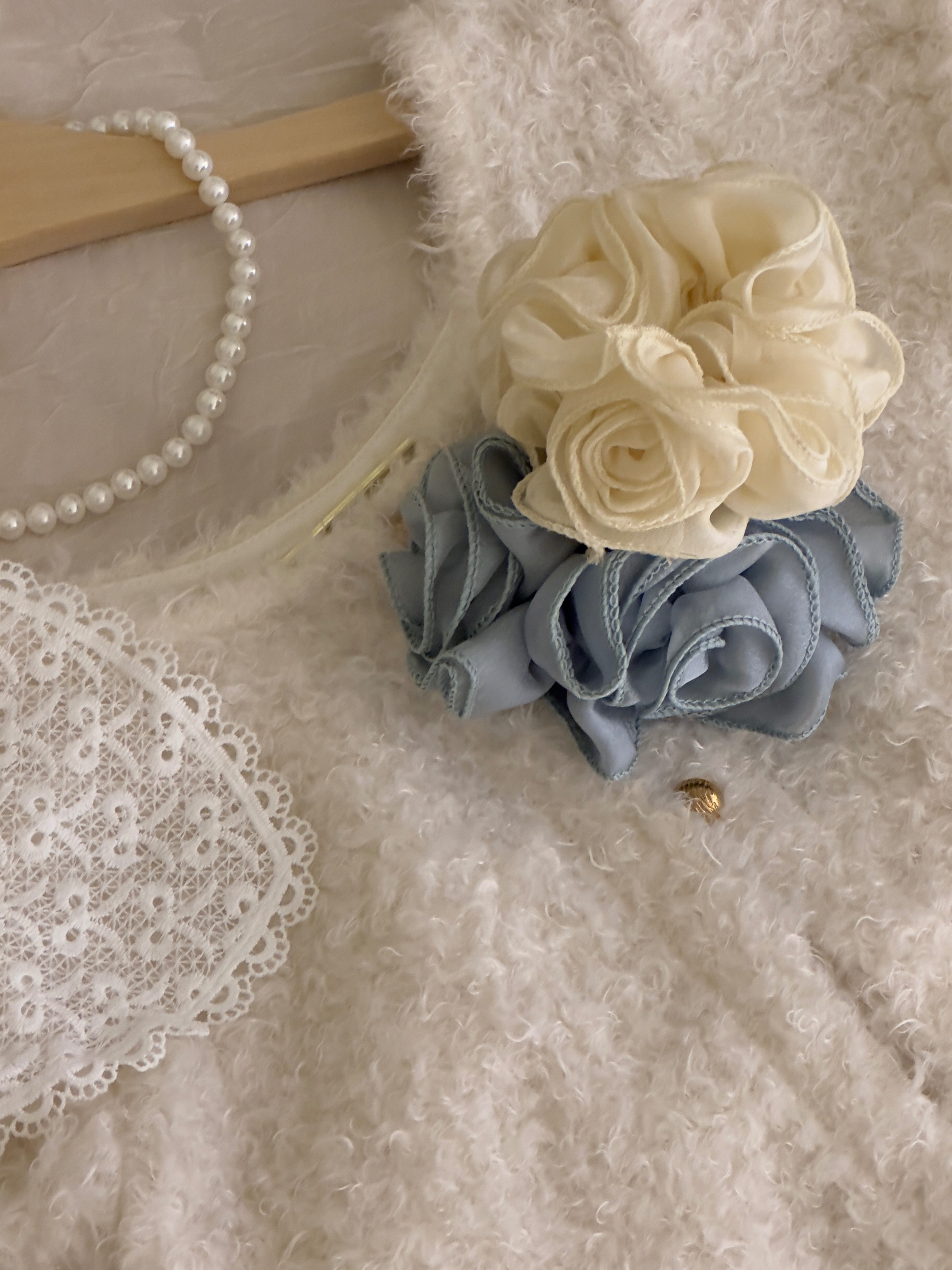 Romantic Rose Hair Circle