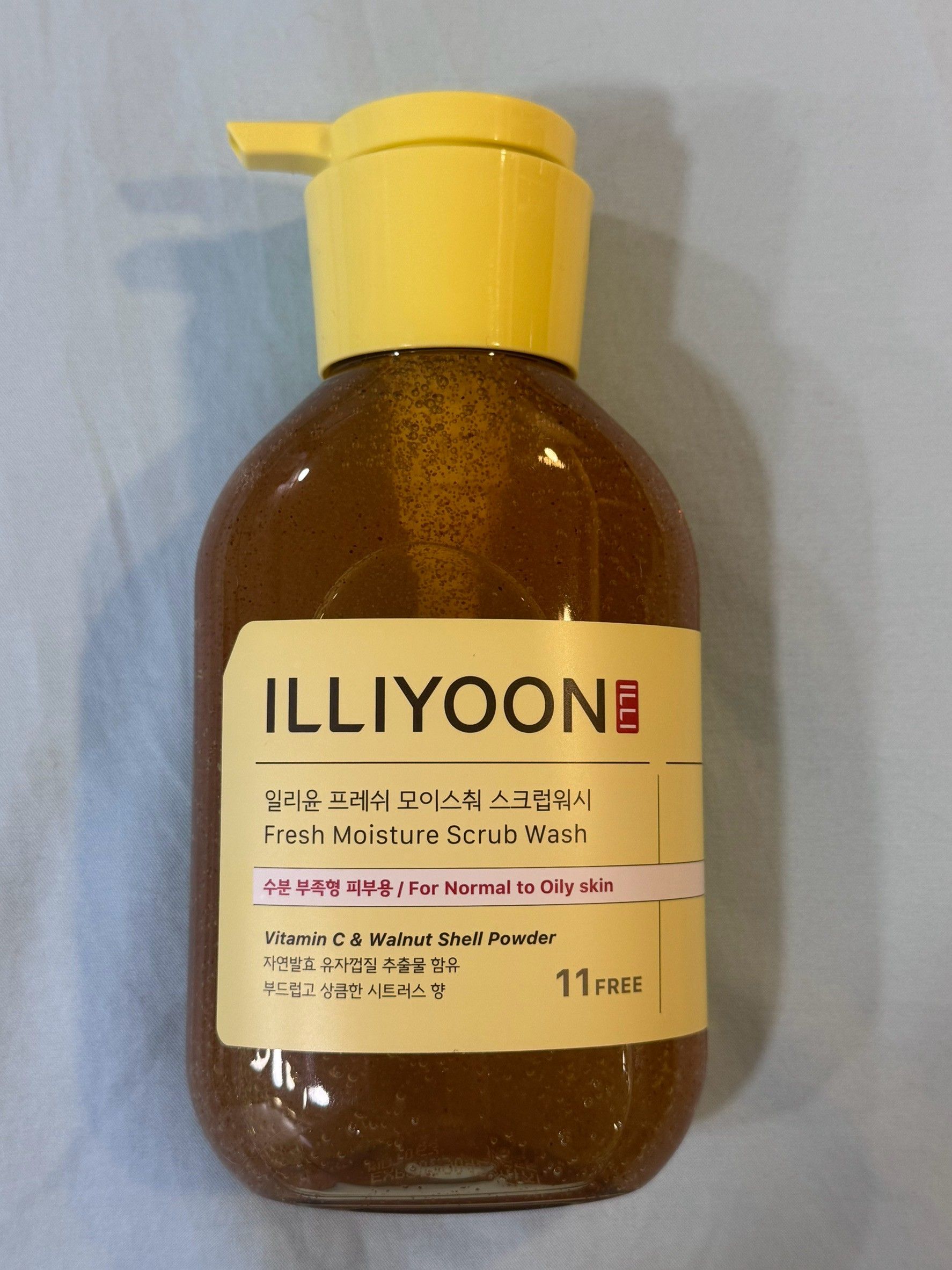 ILLIYOON 一理潤 清爽保濕磨砂沐浴露 400ml｜核桃殼磨砂粒子