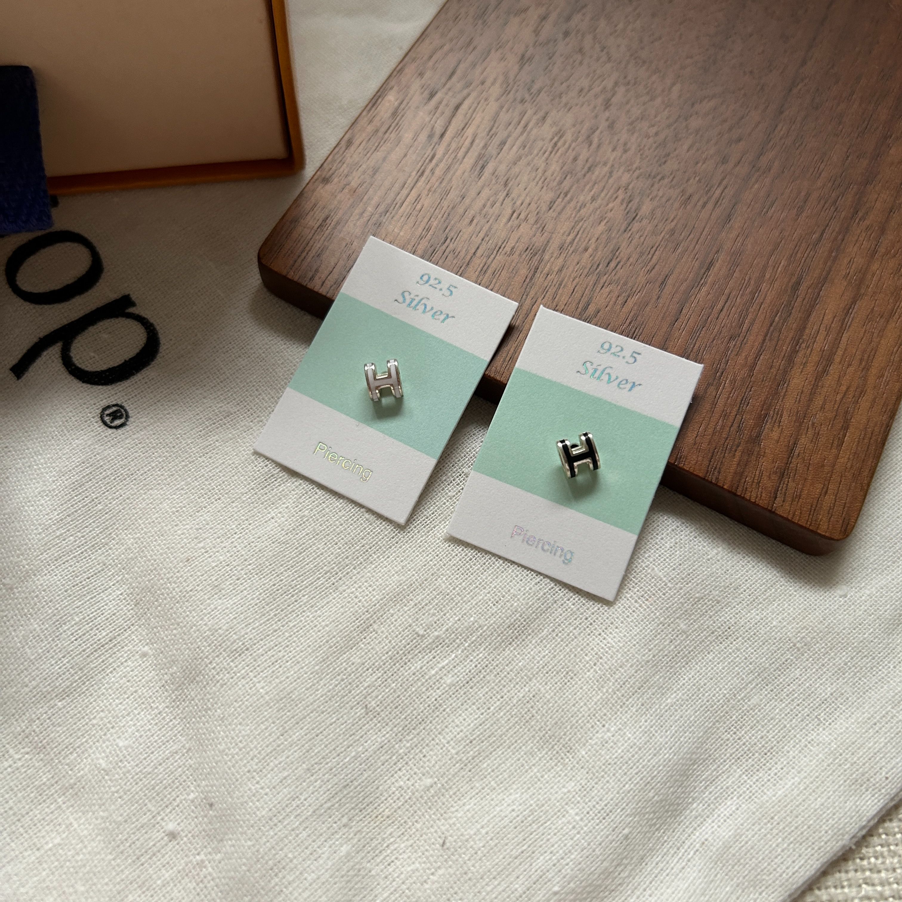 ＂現貨:韓國＂【925純銀耳環】H字母 鎖珠 轉珠耳環 抗過敏 耳環《Imprint Accessory 韓國飾品》