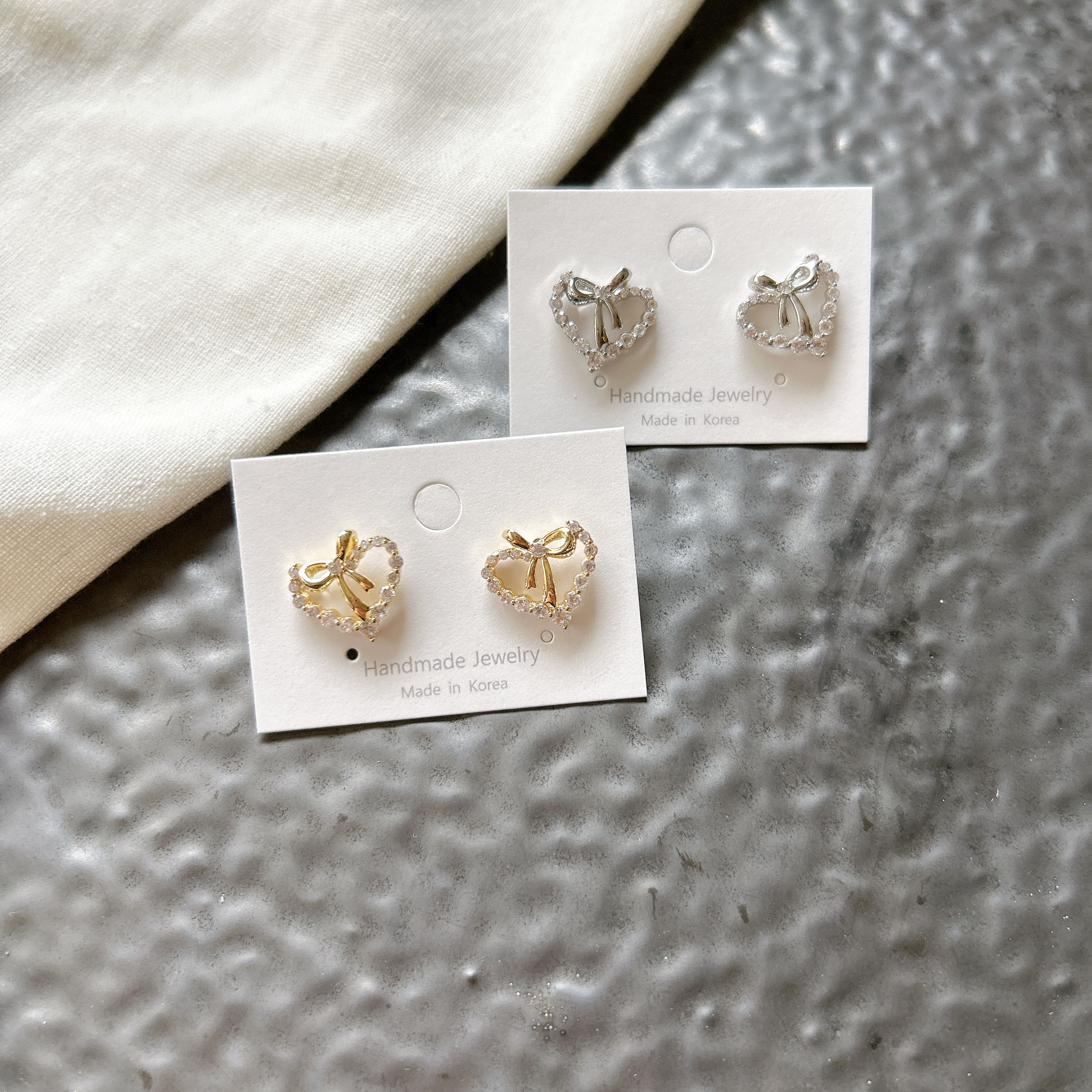 ＂現貨:韓國＂ 愛心鑲鑽蝴蝶結款 氣質 純銀耳針耳環《Imprint Accessory 韓國飾品》