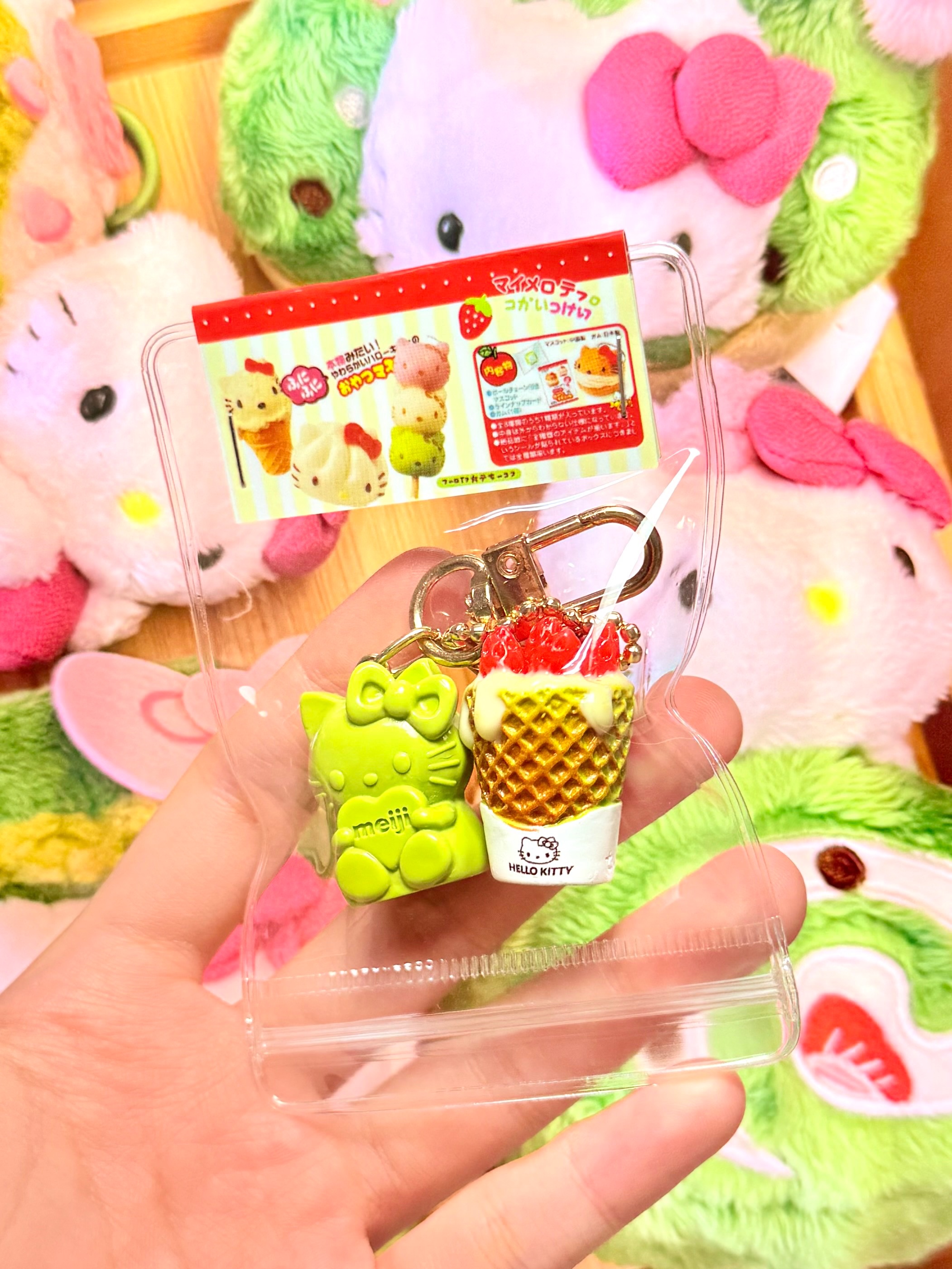 🍵可愛kitty巧克力抹茶草莓甜筒🍓