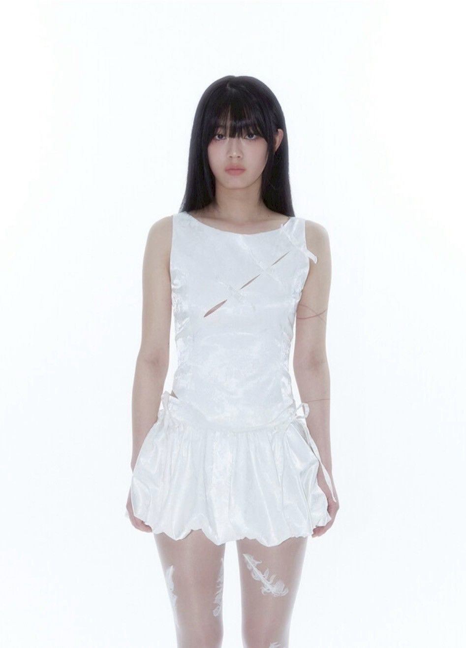 Ribbon Paneled Sleeveless（三色）