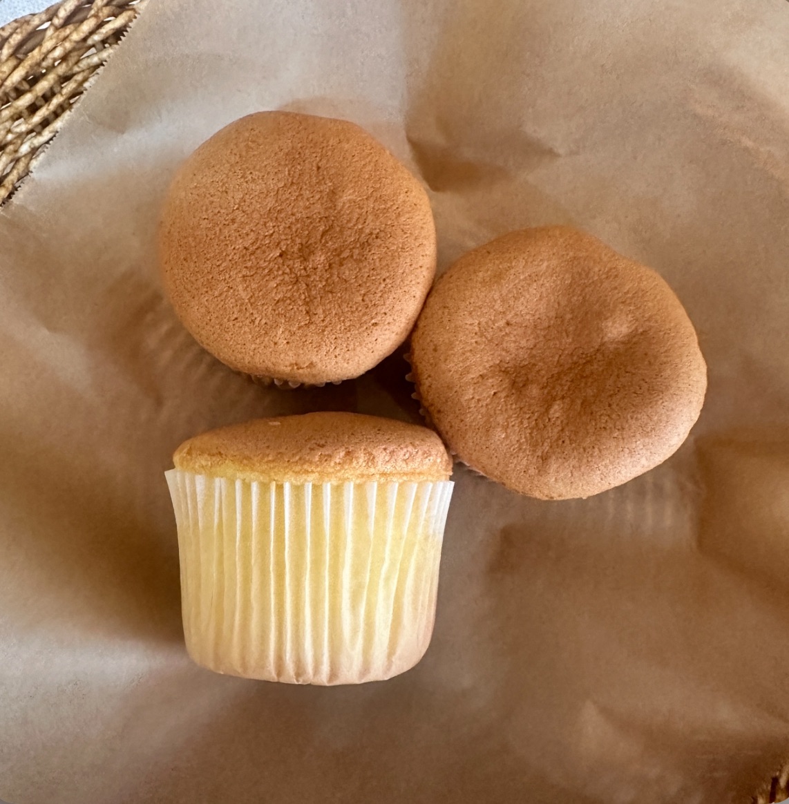 超軟超好吃的鮮奶杯子蛋糕！