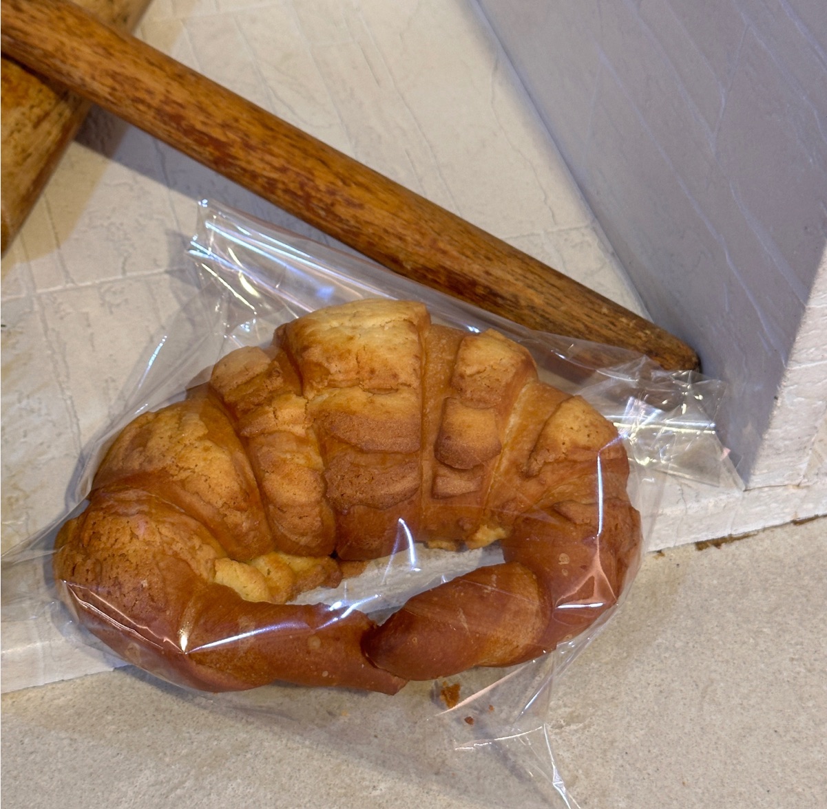 比我手掌還大的丹麥牛角菠蘿！