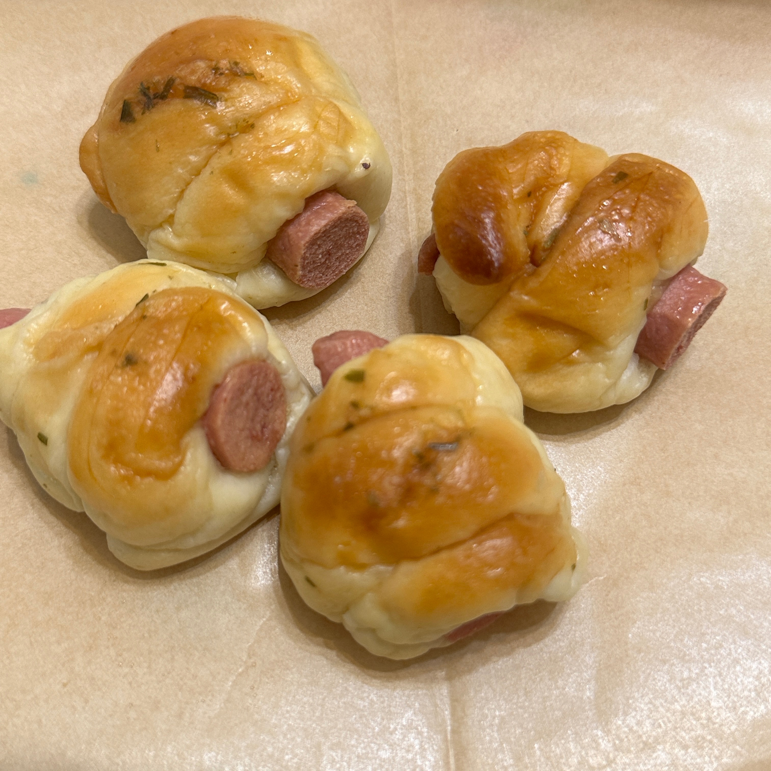 迷你熱狗捲～熱狗是好吃的熱狗！