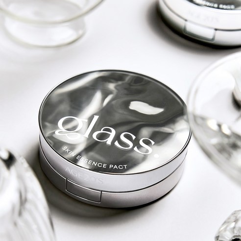 Age20’s Glass Skin Essence Pact 灰玻璃亮膚精華粉餅（遮瑕款）一殼2芯