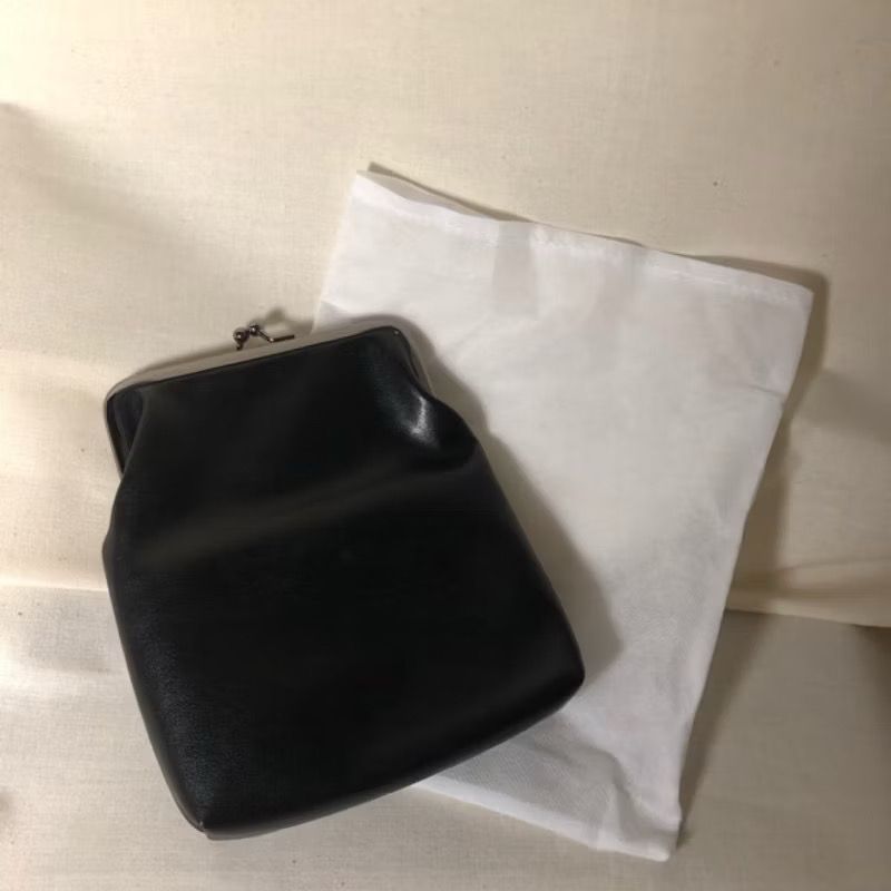 SUQQU 晶采 皮質化妝包 軟皮金口包