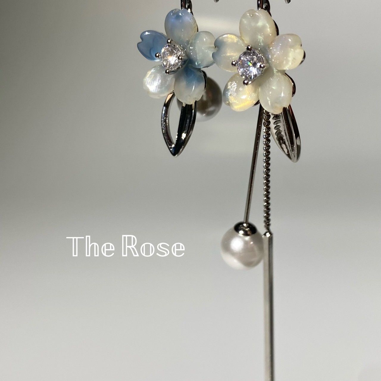 『寧語』耳環 文藝氣質藍花珍珠不對稱流蘇耳勾式耳環 AB款流蘇耳環 E0149 實拍賣家