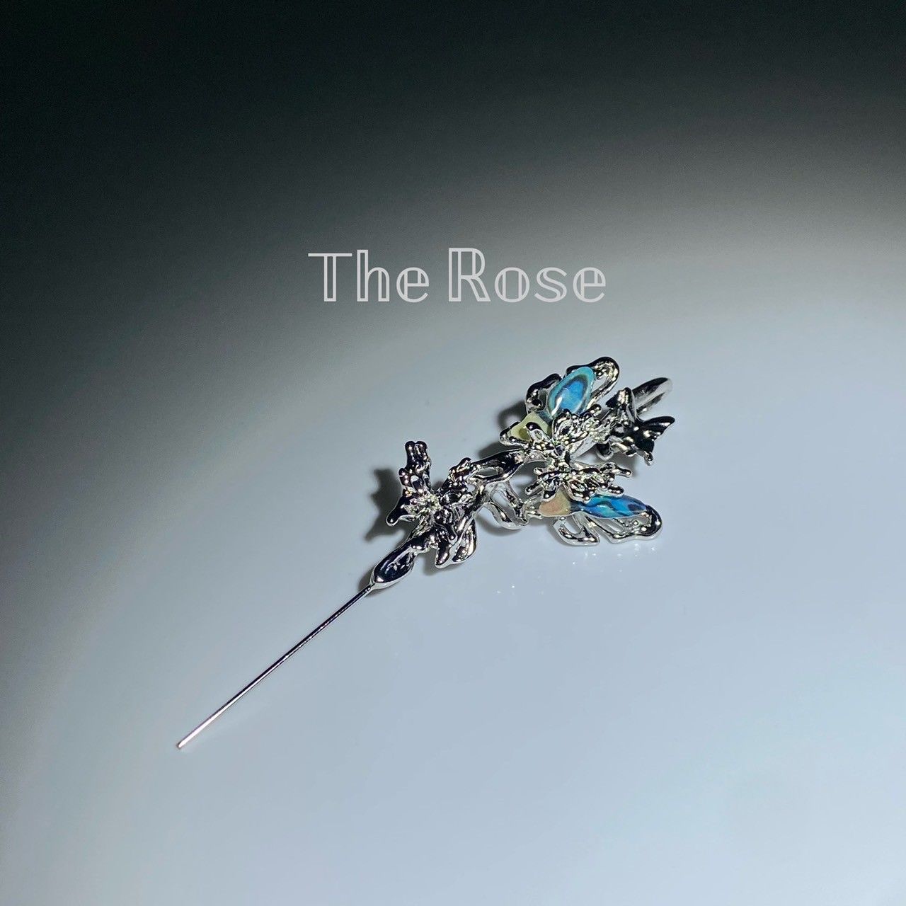 『棲』耳掛 獨特感蝴蝶穿刺耳掛 單隻 小眾耳飾 蝴蝶耳飾  高級感時尚耳飾 E0152