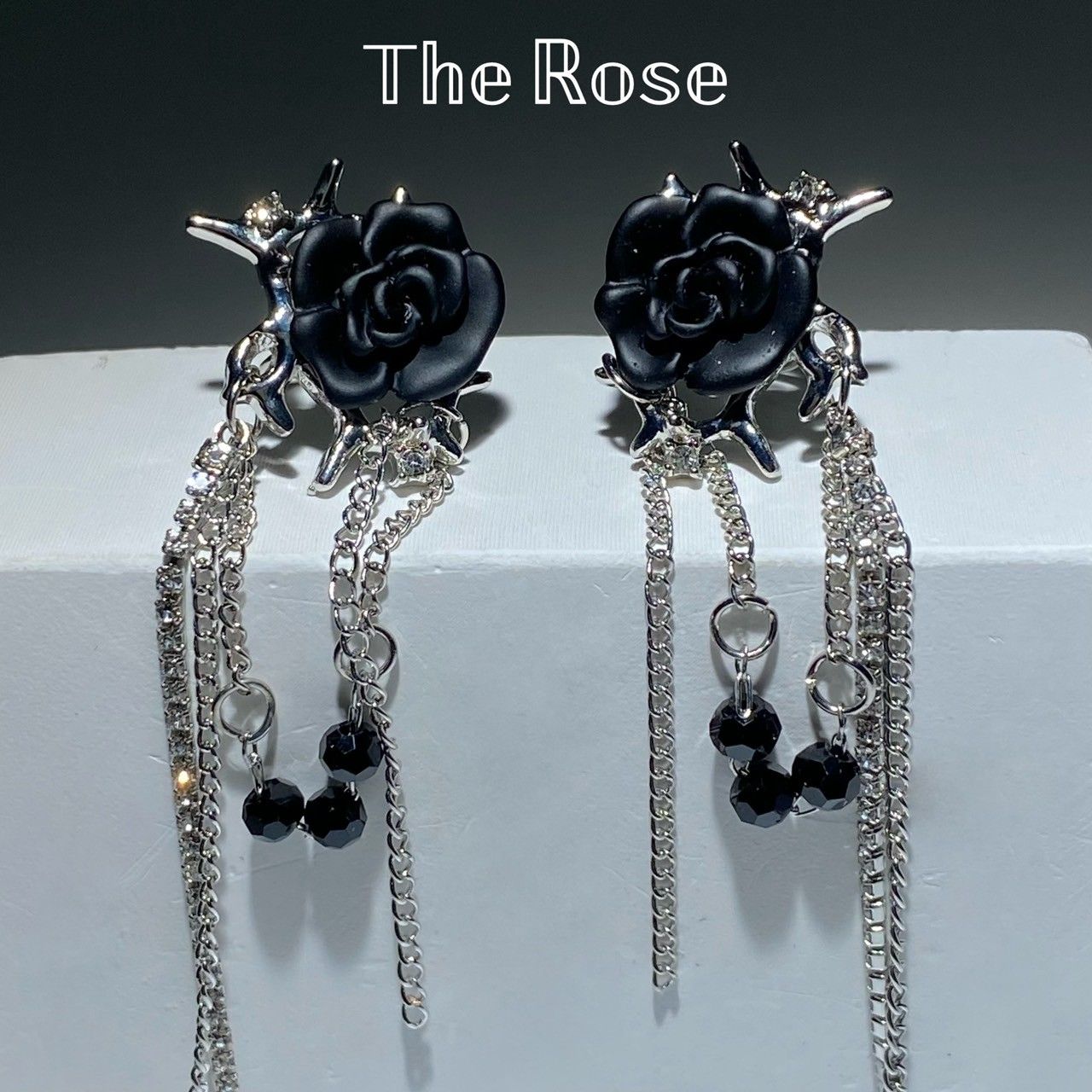 『夜臨』耳骨夾 暗黑玫瑰流蘇耳骨夾 個性耳飾耳骨夾 流蘇耳環 E0155 實拍賣家