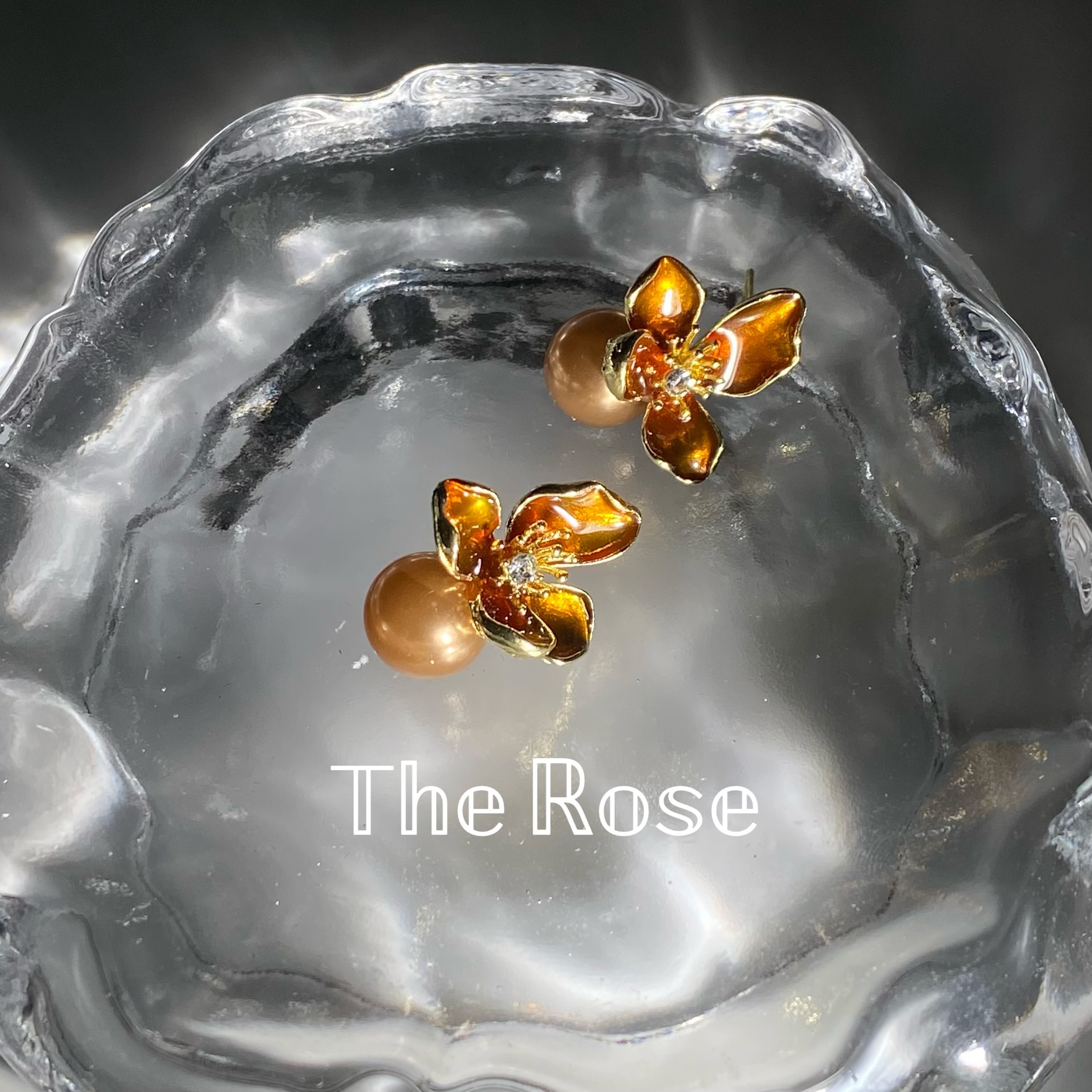 『瑾年』耳環 輕奢感棕色系花朵珍珠耳環 貴氣珍珠花朵耳環 E0161 實拍賣家