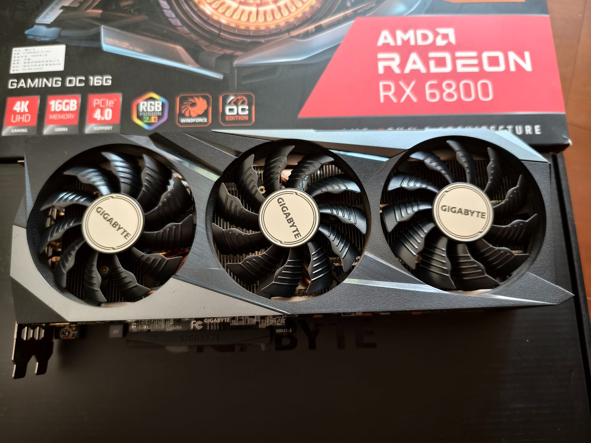 Gigabyte RX6800 GAMING OC 16G