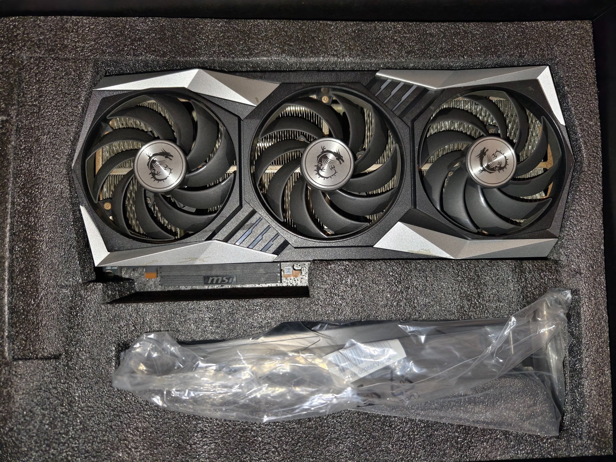 MSI RX6800 GAMING X TRIO 16G