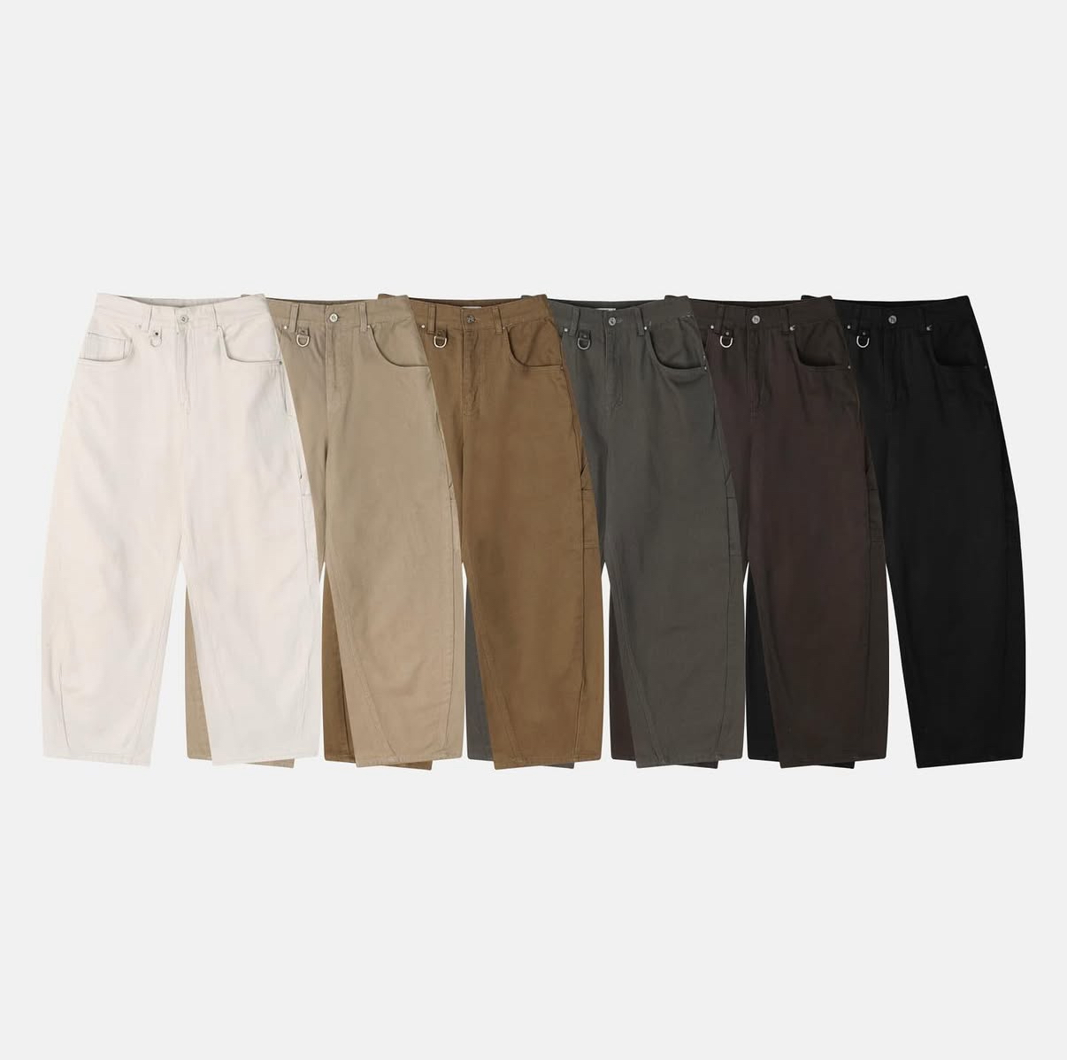 【Best Seller】TROVE 扣環設計彎刀卡其長褲｜Buckle Curved Wide Trousers