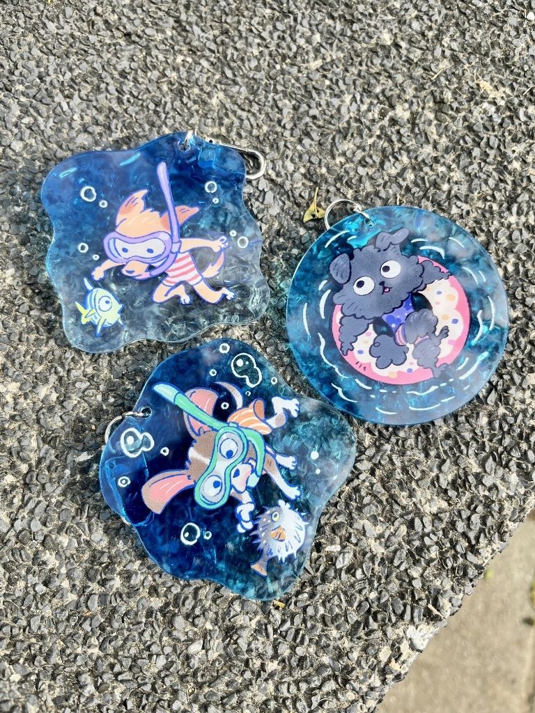 狗狗水波紋壓克力吊飾共三款