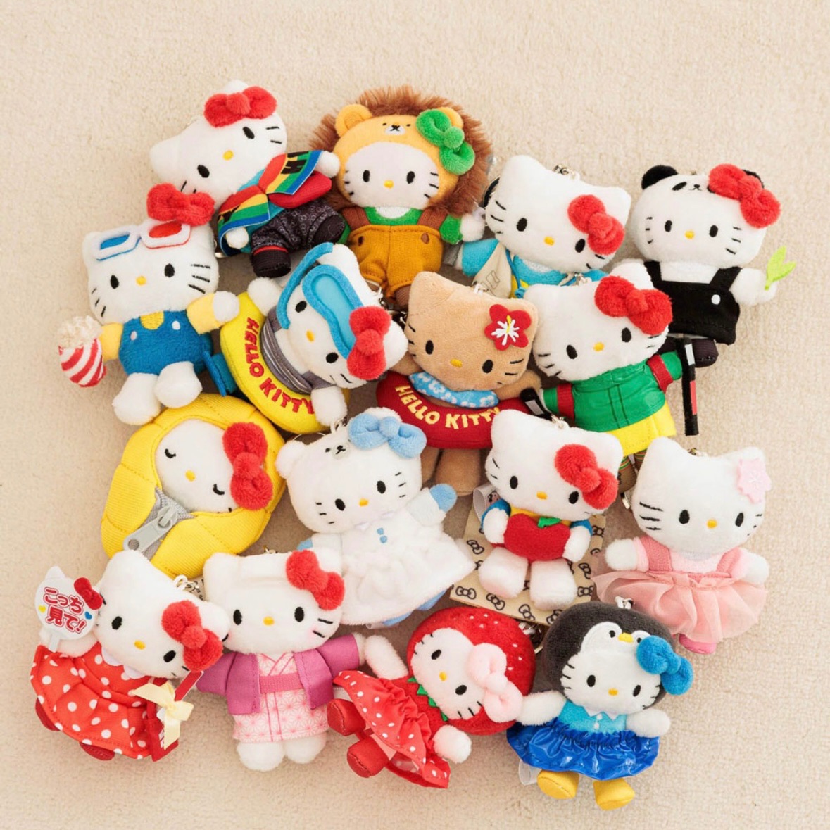 日本三麗鷗 me%x hellokitty 聯名吊飾