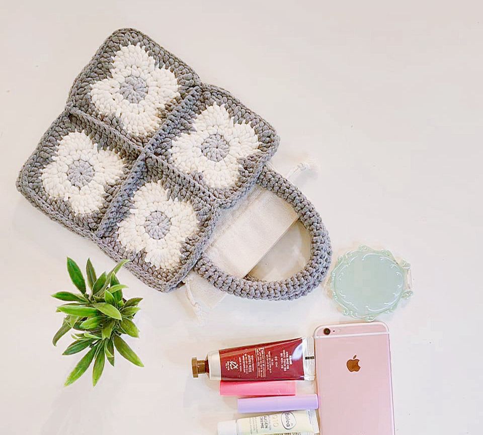 氣質深灰白「小花方提包」