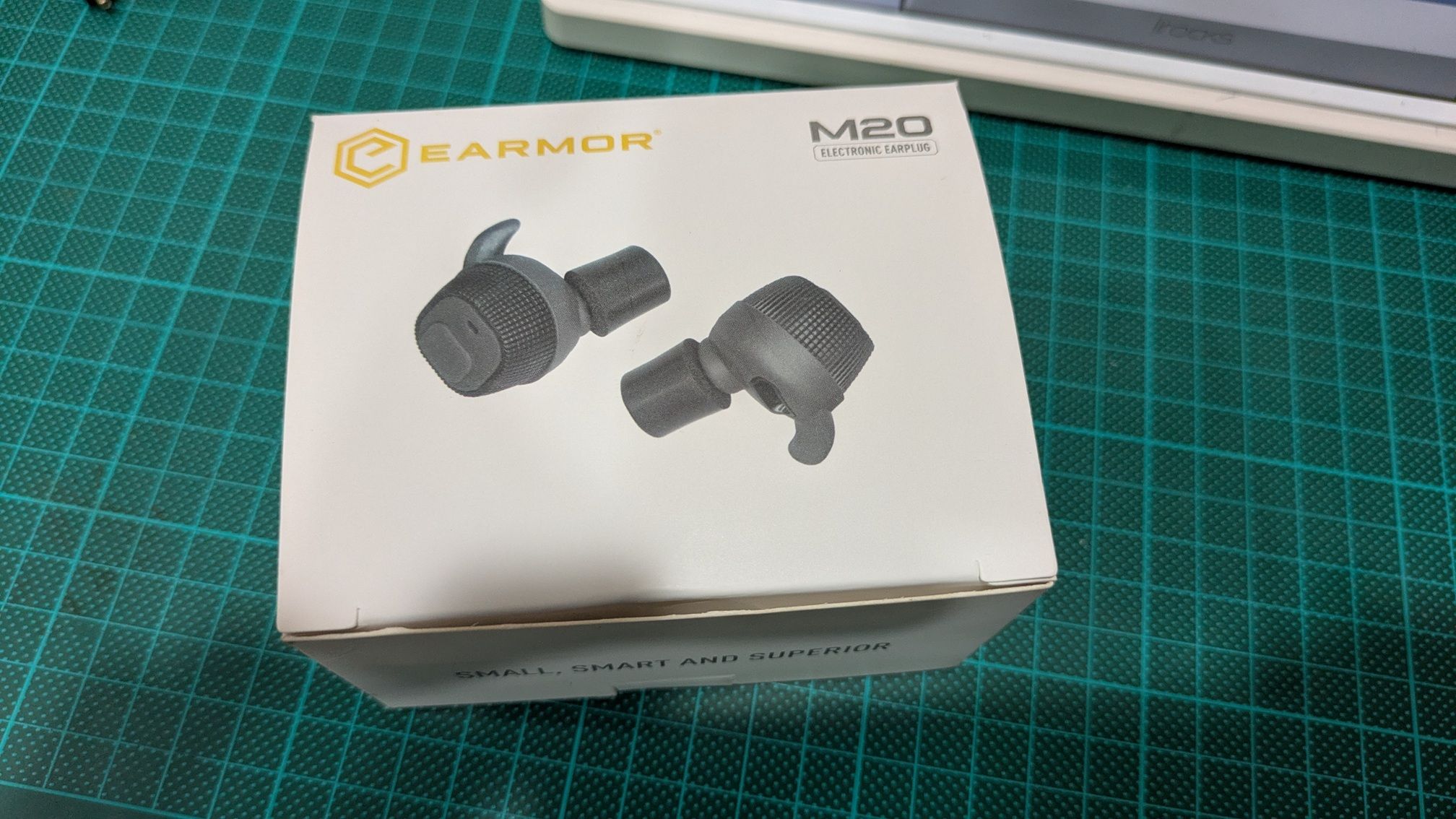 EARMOR 正品M20 可充電電子拾音降噪耳塞戰術射擊用入耳式便攜防護 中古 附贈一組替換耳塞