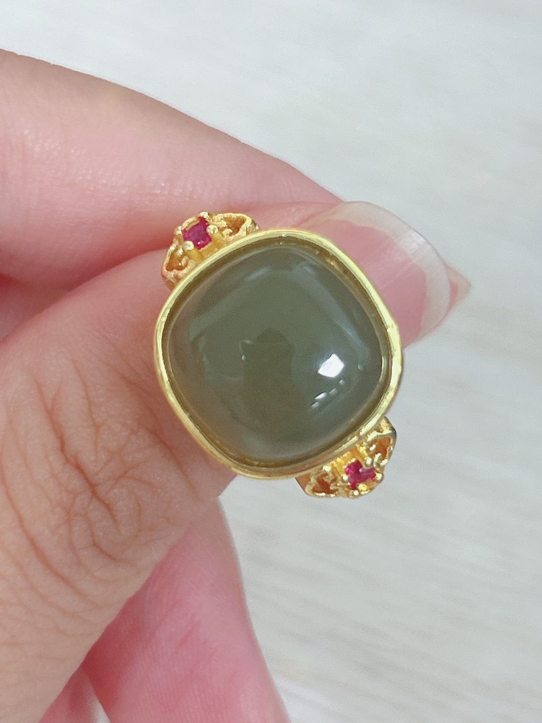 鎏光玉心 ‧ 金鑲和田玉戒