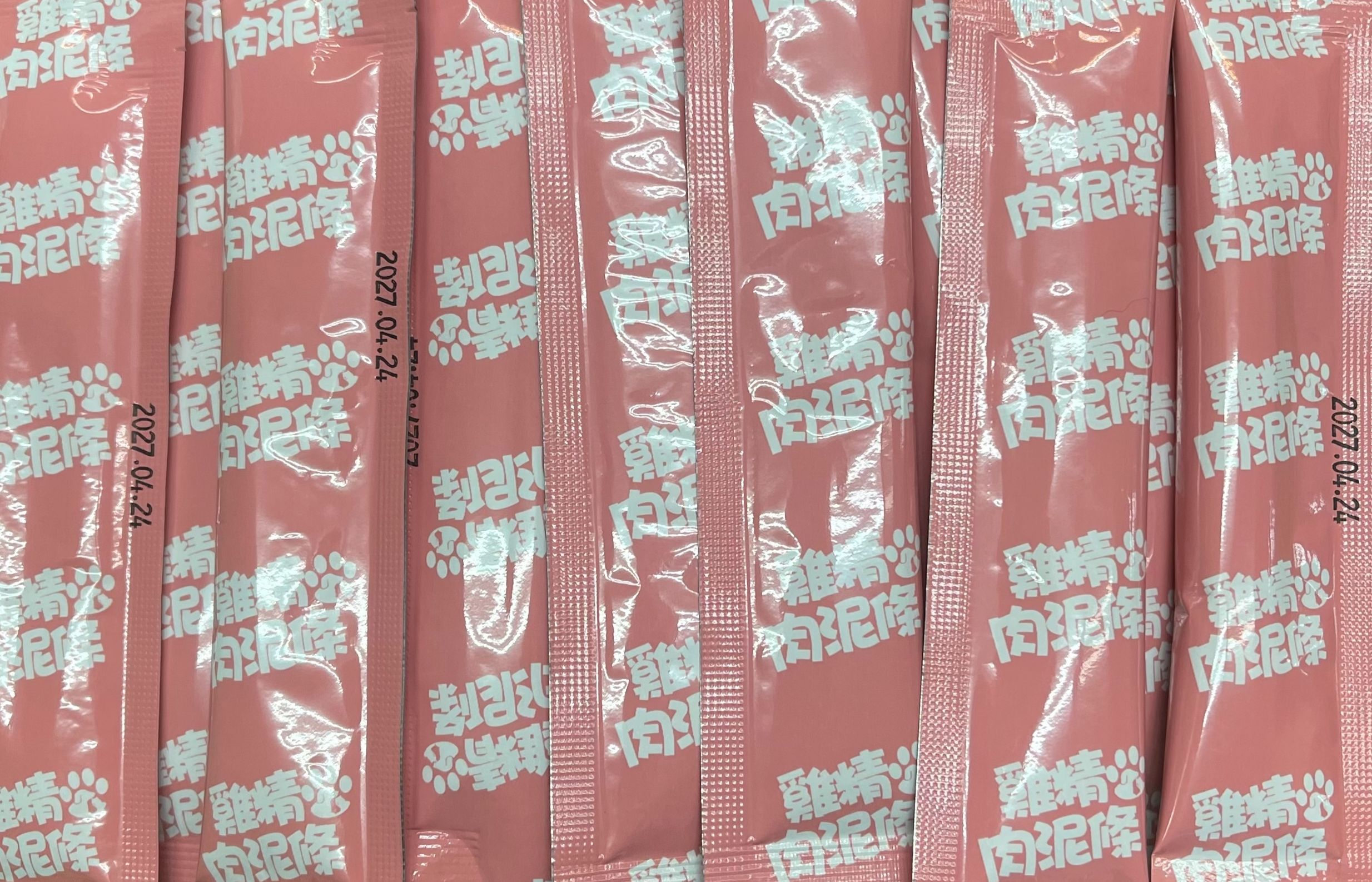D437	雞 精 肉 泥 條 15g