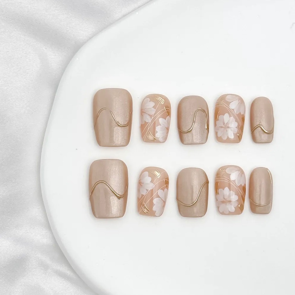 短方甲款｜長度適中