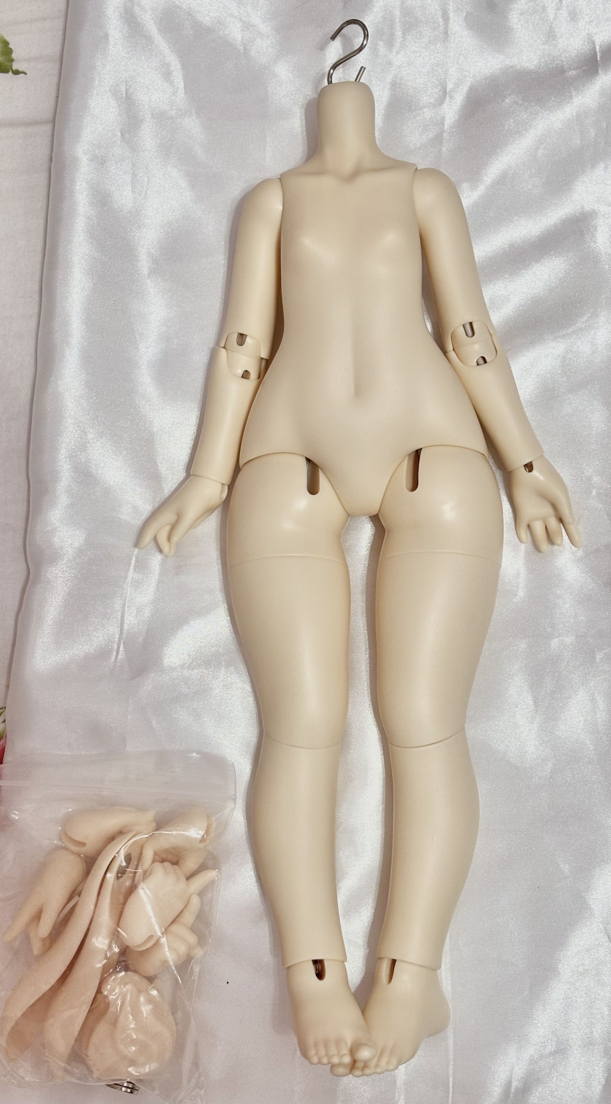 （因為超過賣場限制 不可下單 請私訊我FB） 兔豆豆 2手 胖4 四分素體