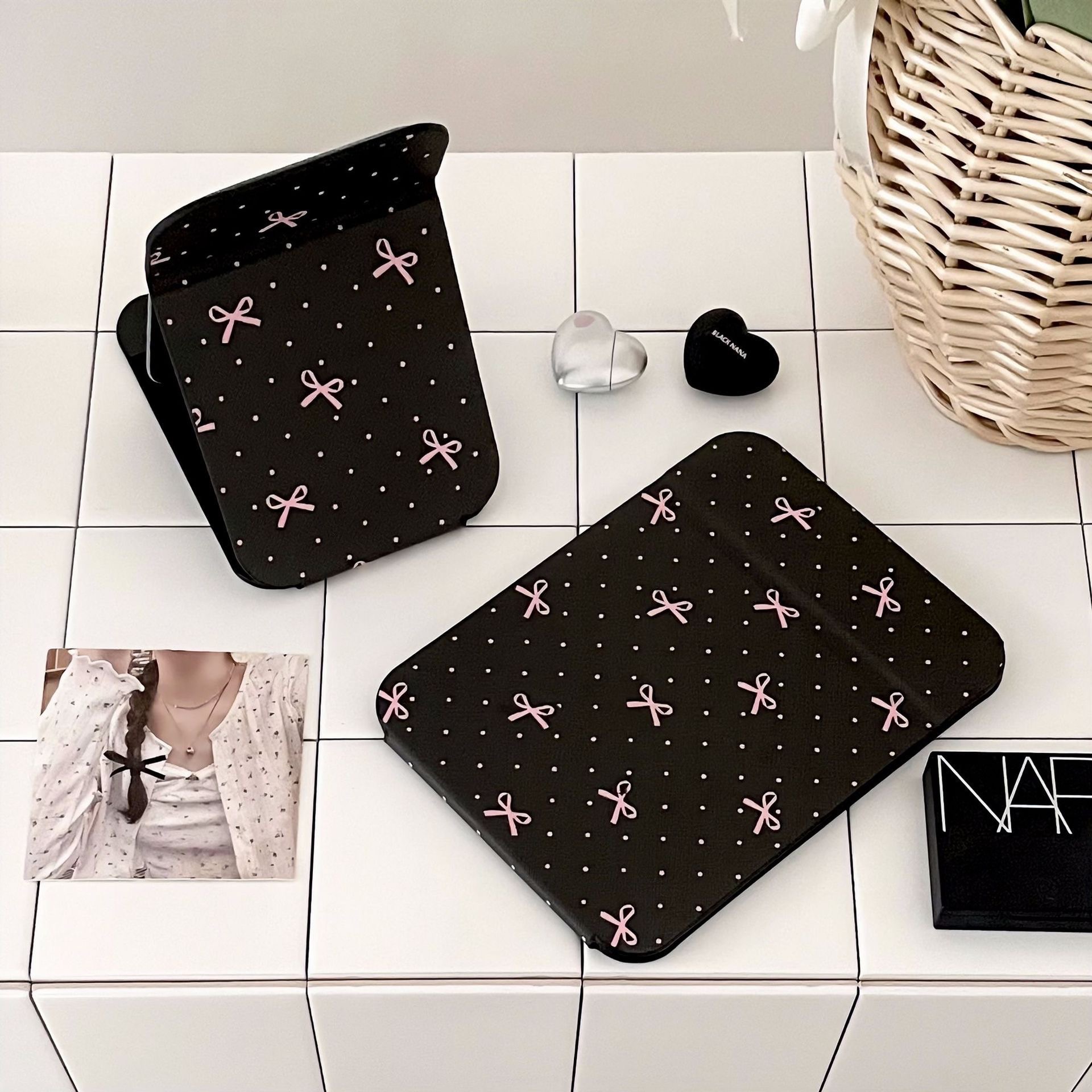 𝝑𝝔⋯復古蝴蝶結折疊鏡子🪞超可愛🎀🖤化妝鏡便攜鏡