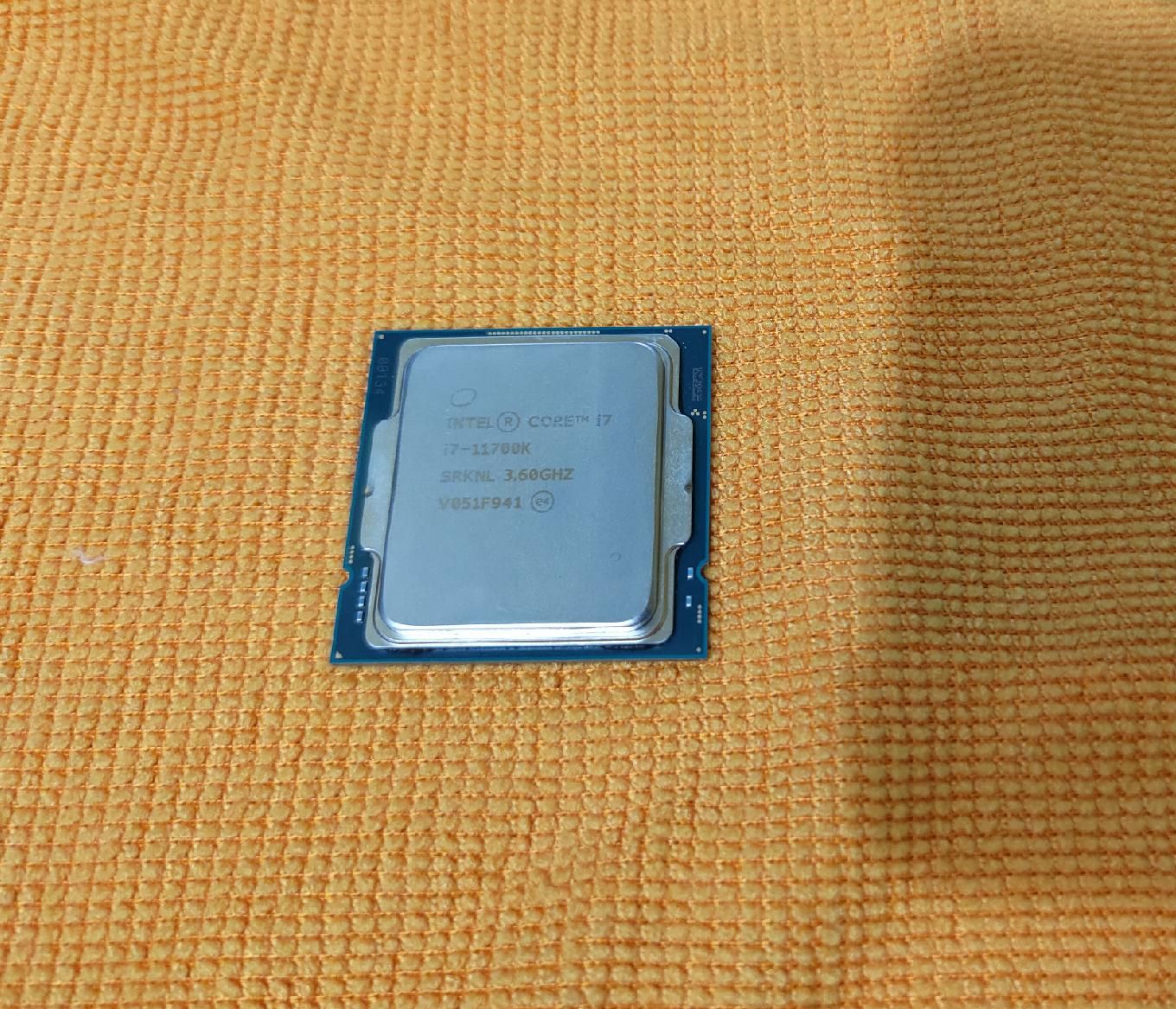 二手I7 11700K~僅CPU無其他配件~保固七天
