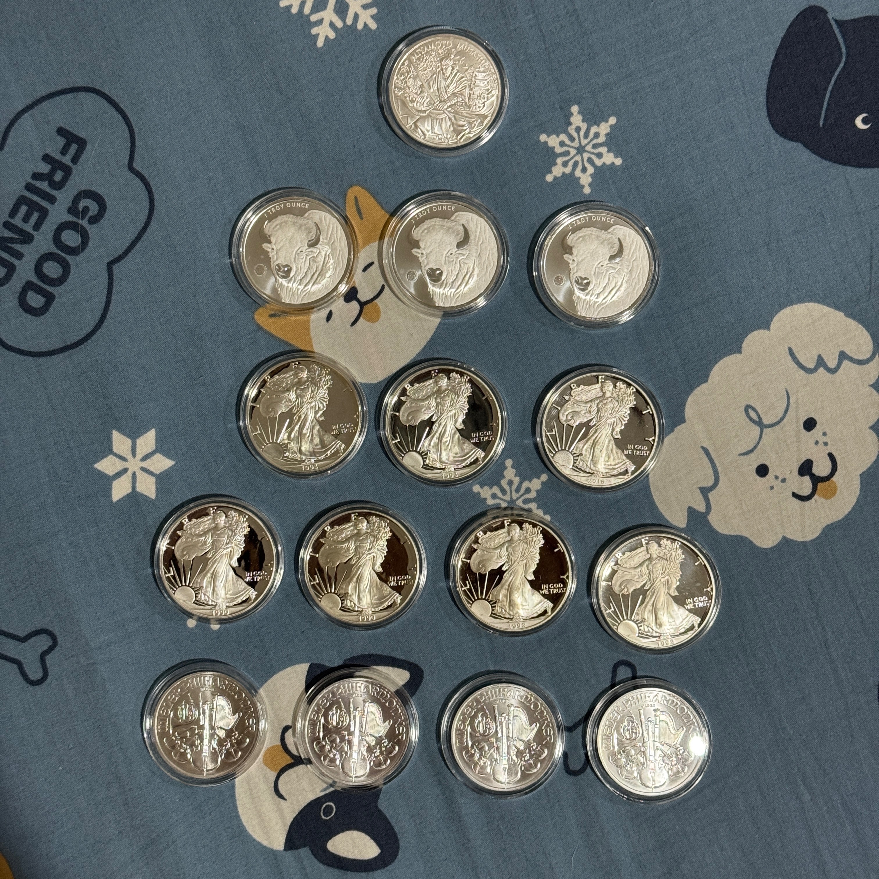 各式銀幣、銀章