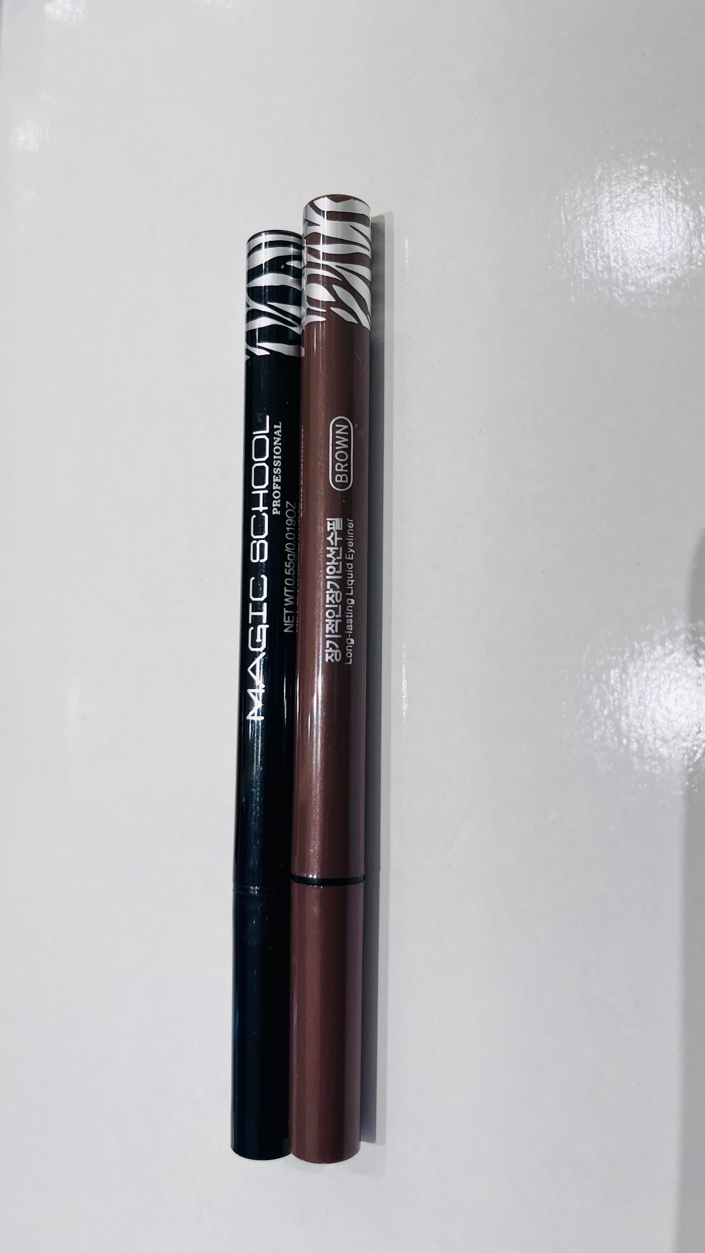 MAGIC SCHOOL 液體持久眼線筆