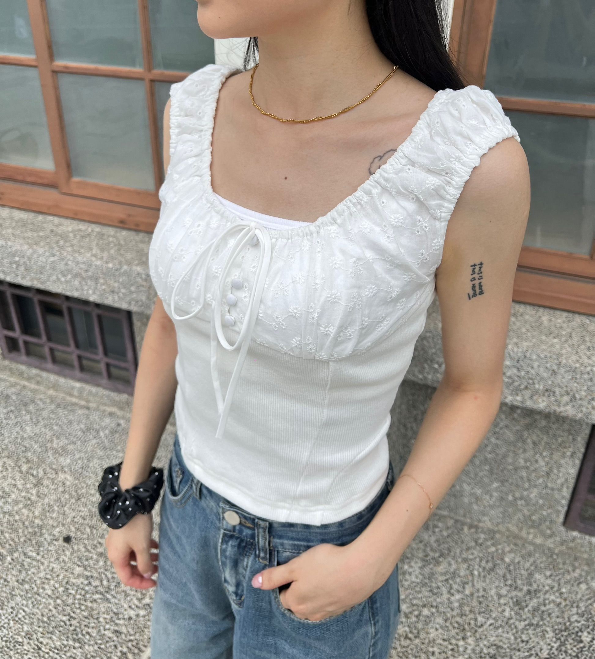 雛菊雕花背心🌼