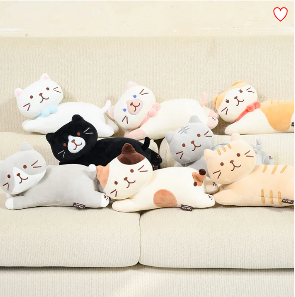 ふくふくにゃんこ なでなでミニクッション