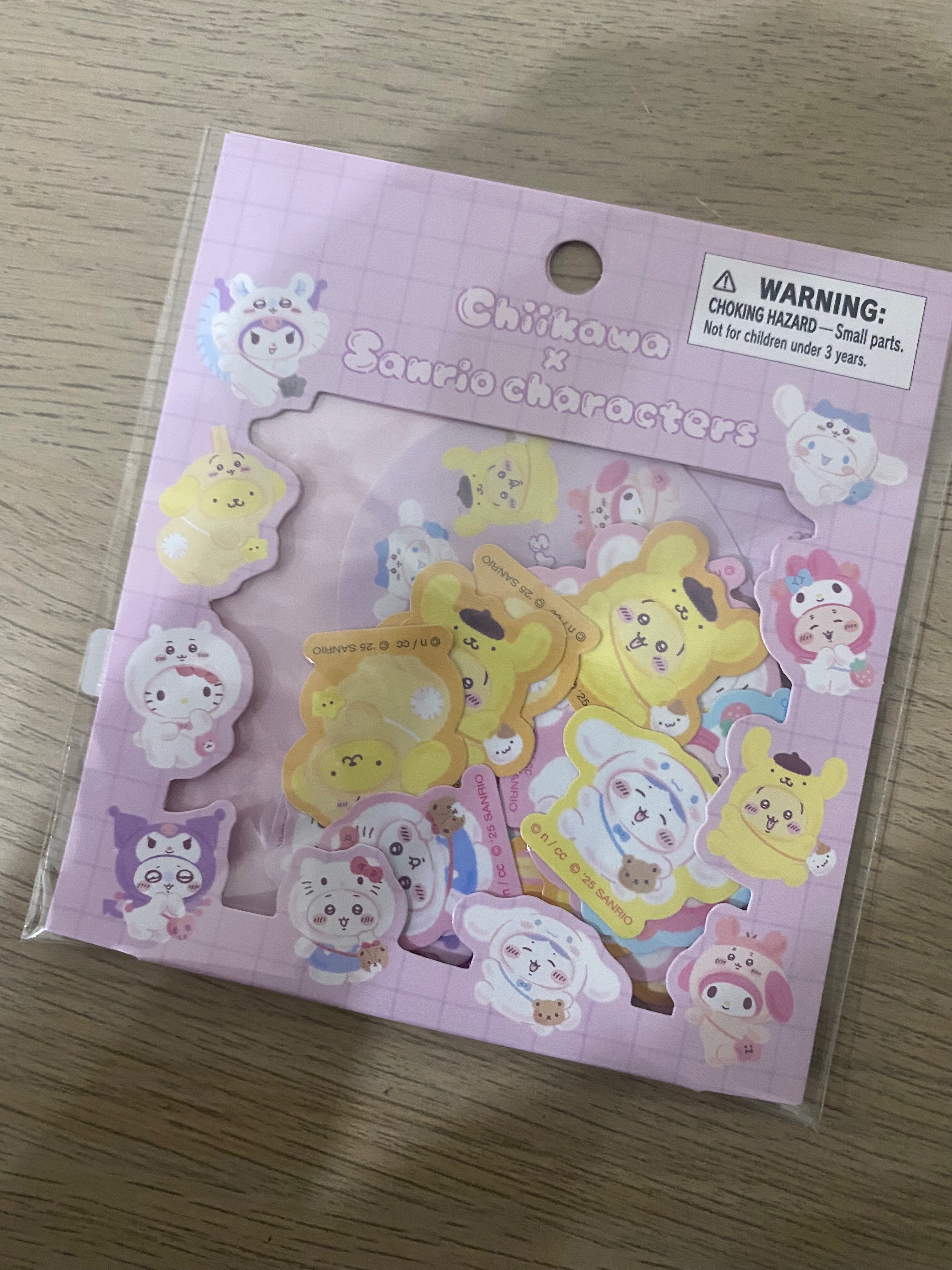 吉伊卡哇 x 三麗鷗貼紙包