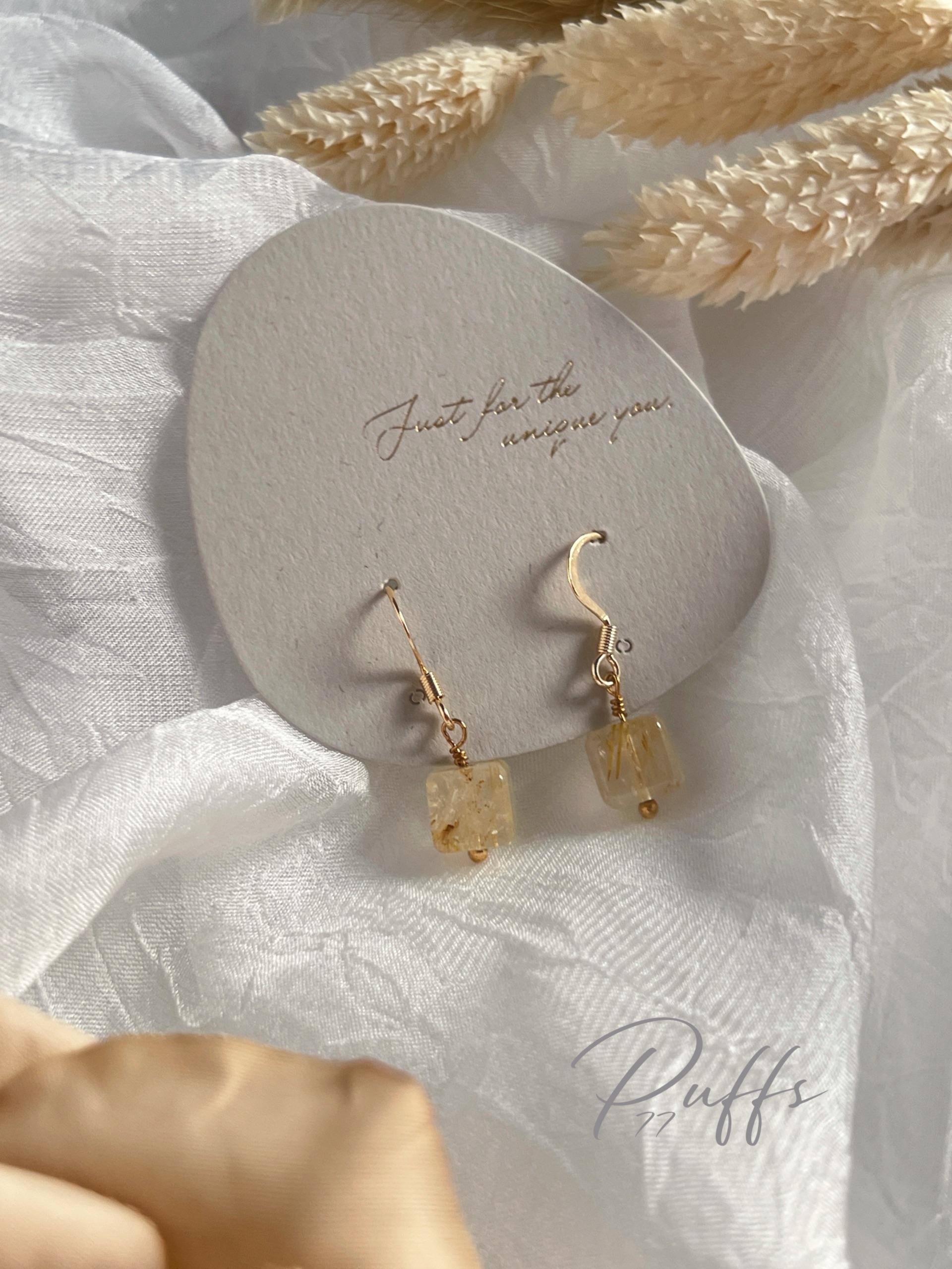 ℙ𝕦𝕗𝕗𝕤｜鈦晶耳環｜招財。增強事業。提升自信