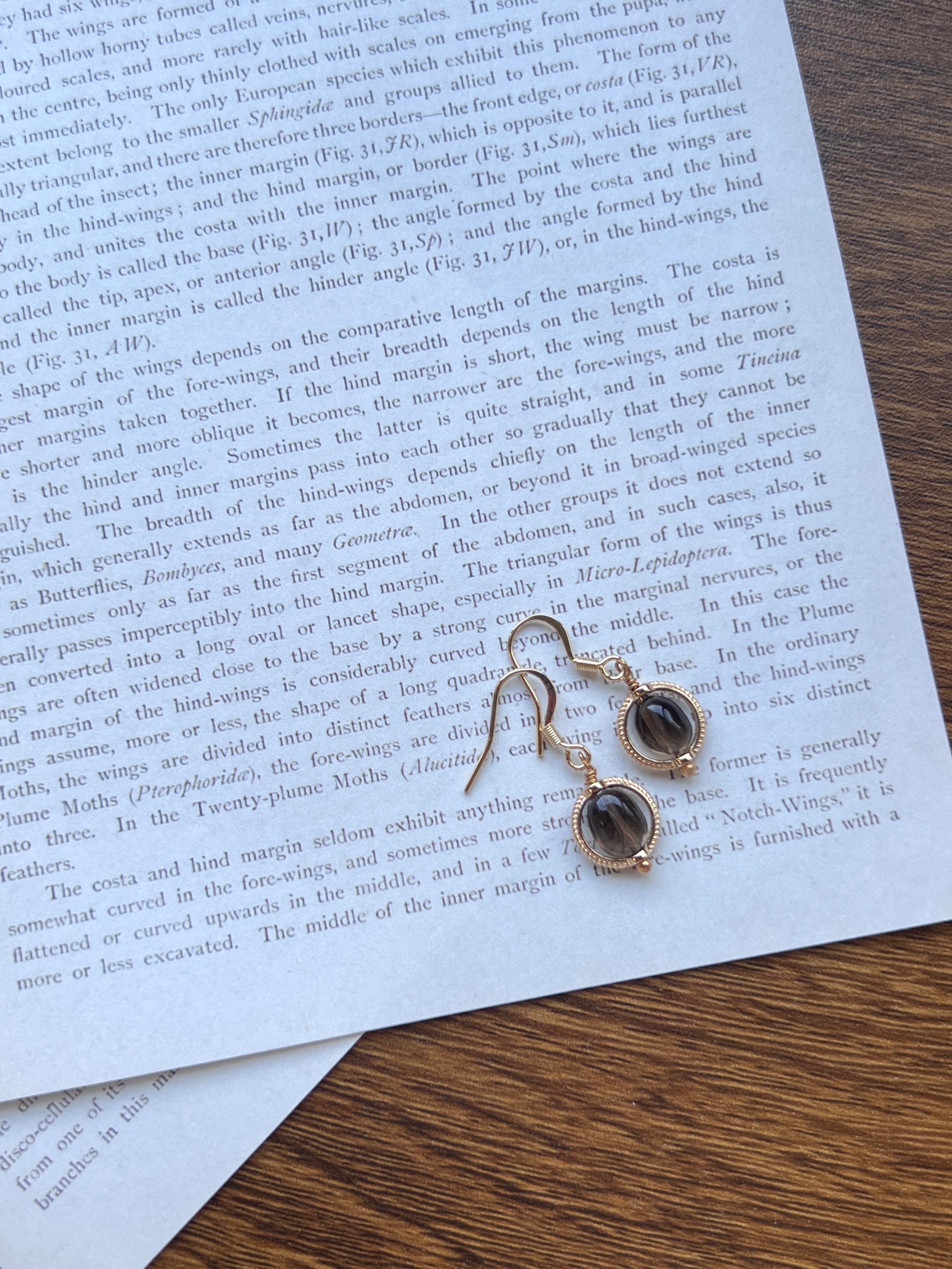 ℙ𝕦𝕗𝕗𝕤 ｜茶晶耳環｜ 穩定情緒。淨化負能量。辟邪